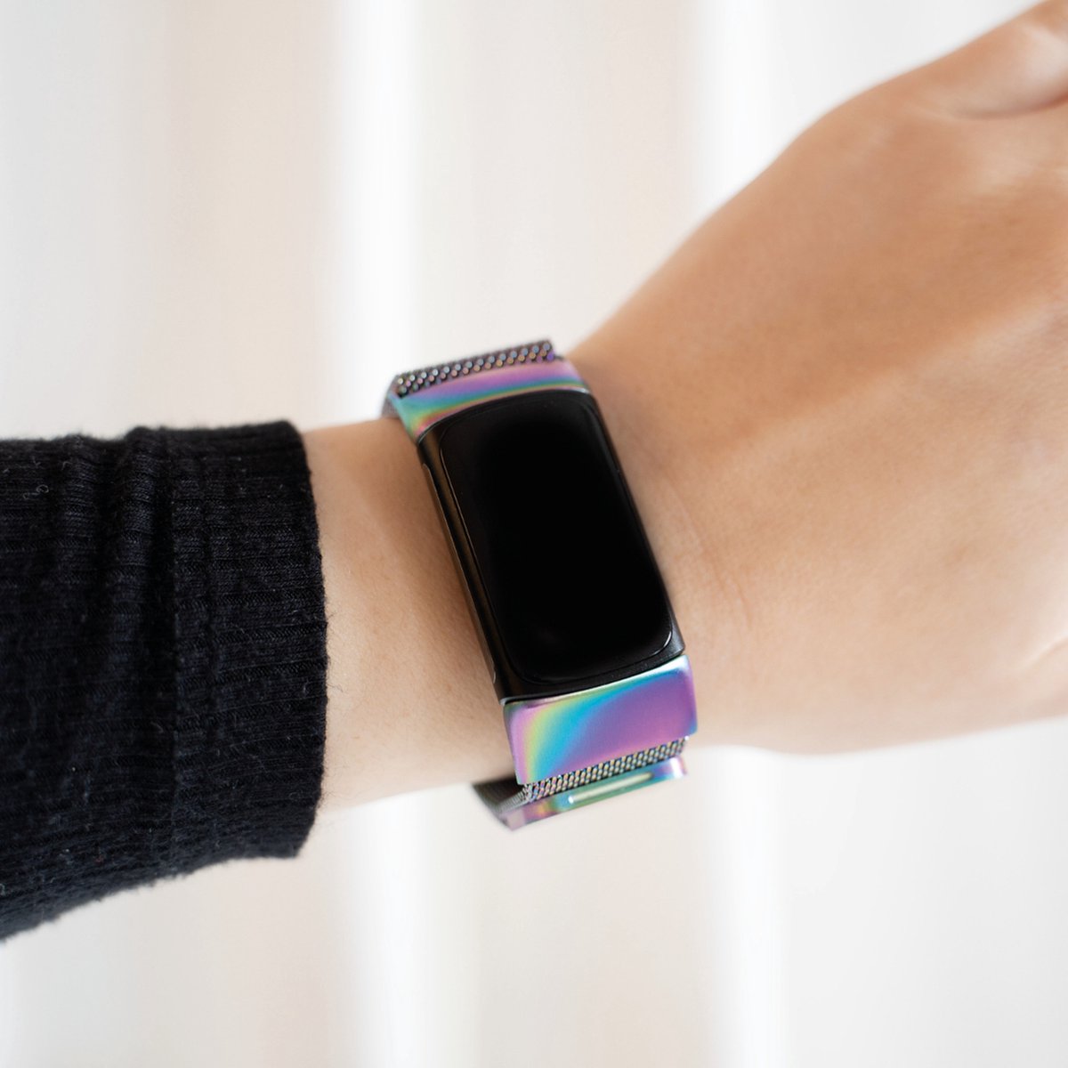 Fitbit Charge 6 Milanese Strap (Pearlescent)