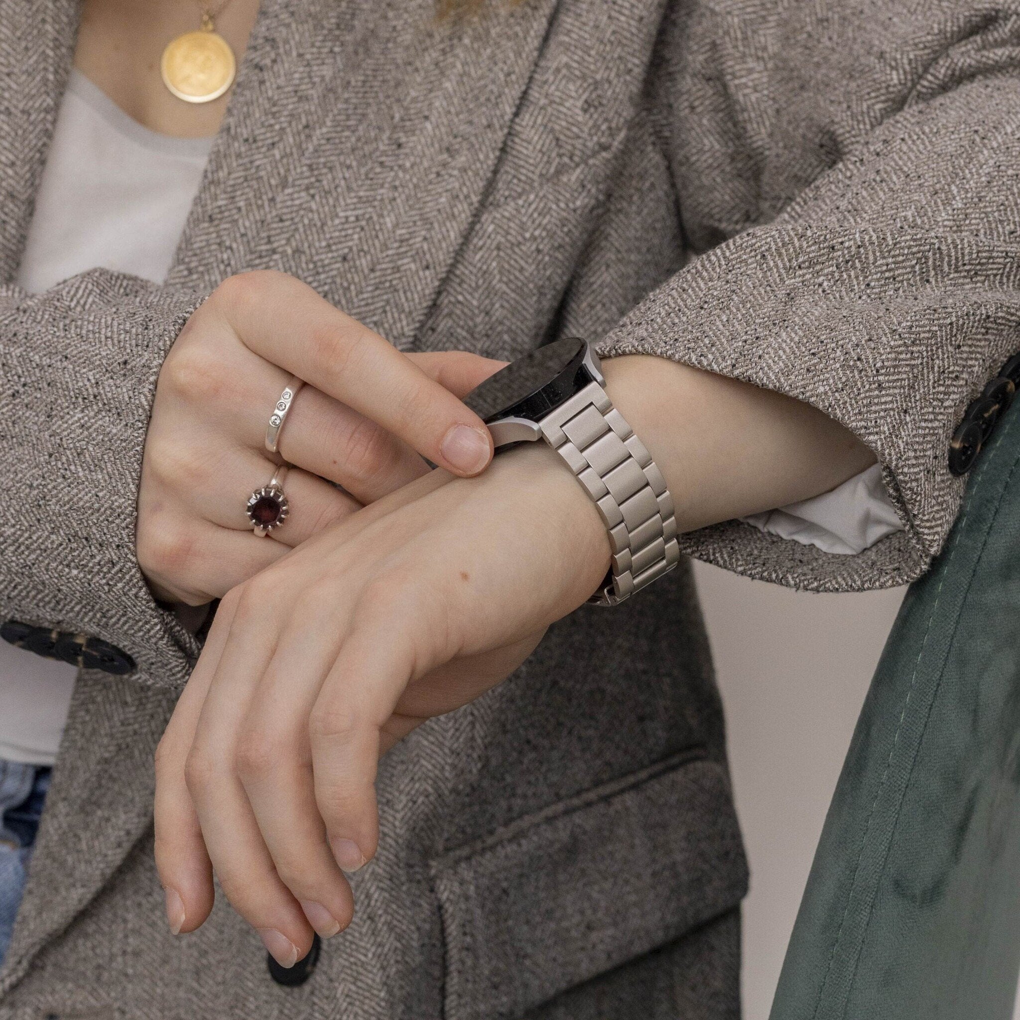 Samsung Galaxy Watch FE Steel Strap (Starlight)