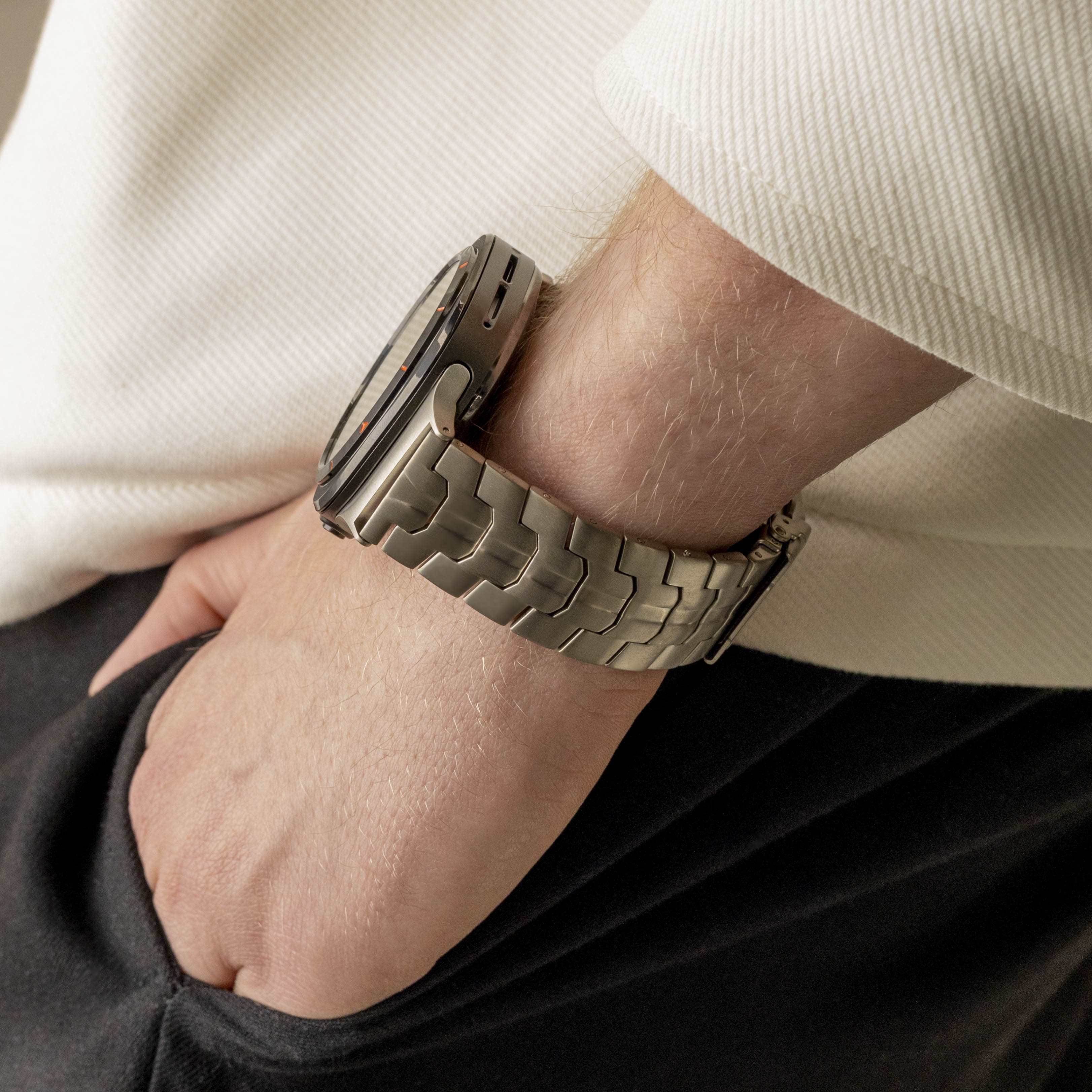 Bandz Samsung Galaxy Watch Ultra Titan Armband 'Iron' (Titan)