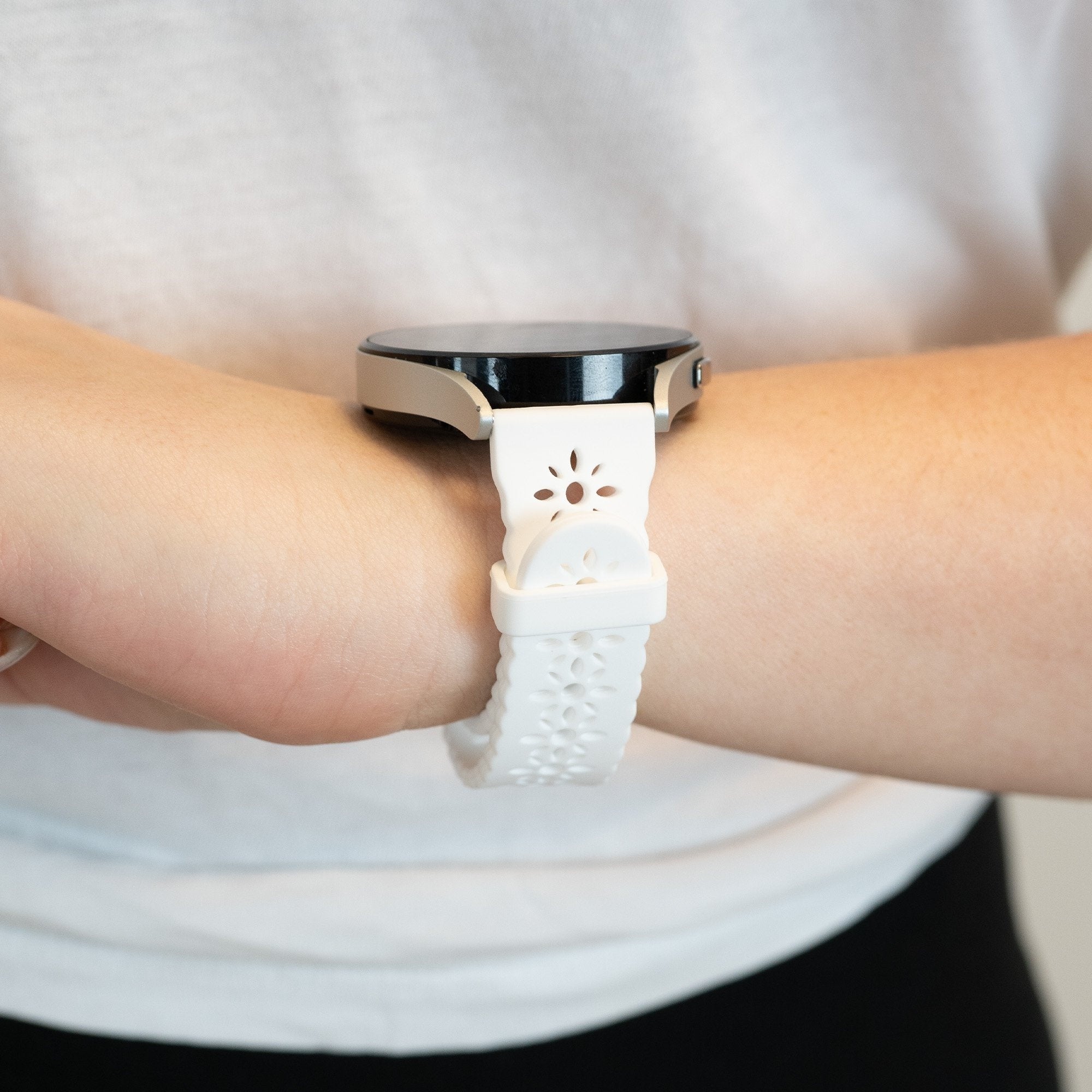 Bandz Coros Apex 42mm Patterned Silicone Strap (White)