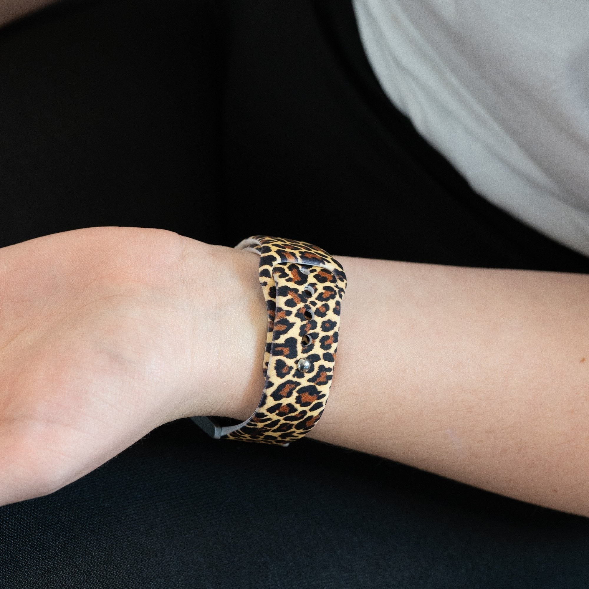 Bandz Correa silicona 'leopardo' Coros Apex 42mm