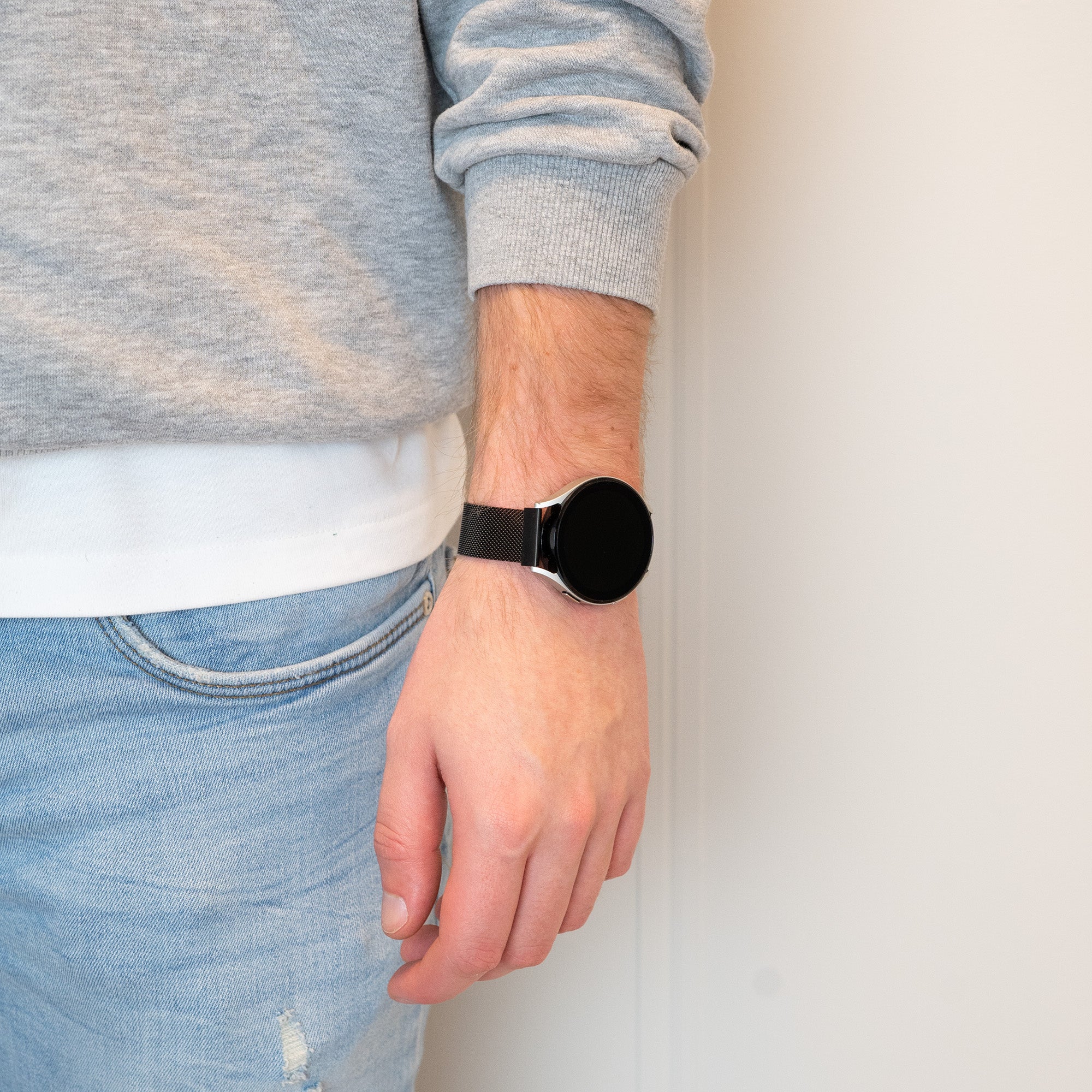 Bandz Garmin Vivoactive 4 Milanese Loop Armband (Schwarz)