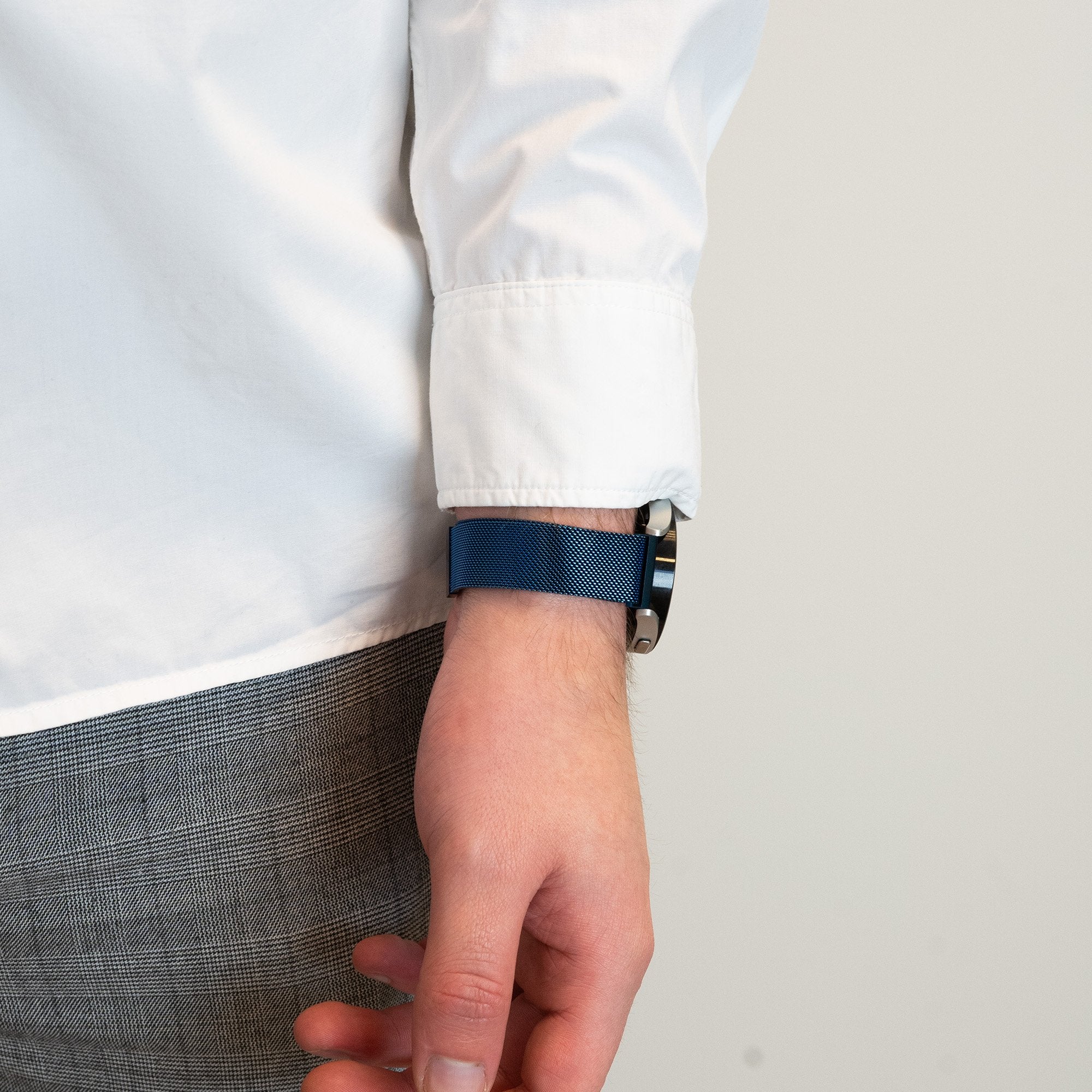 Bandz Garmin Venu SQ Milanese Loop Armband (Blau)