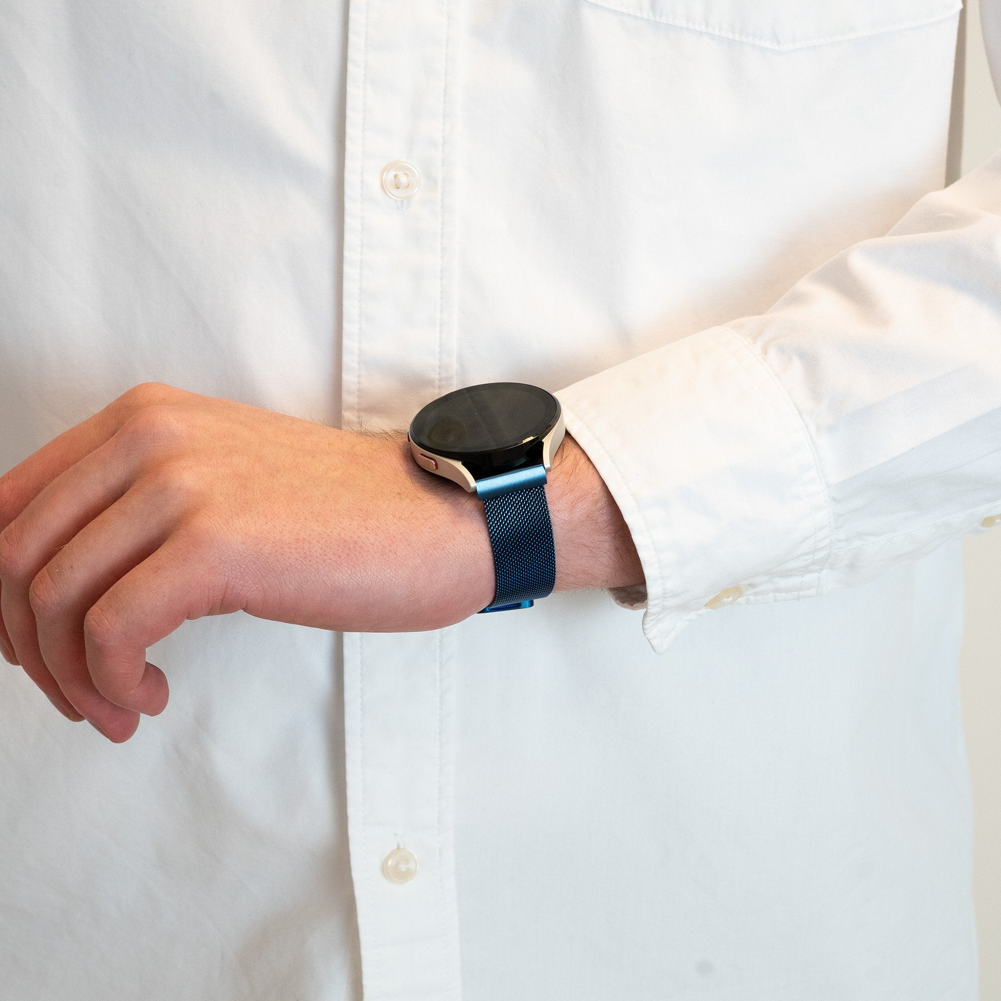 Bandz Garmin Venu SQ Milanese Loop Armband (Blau)