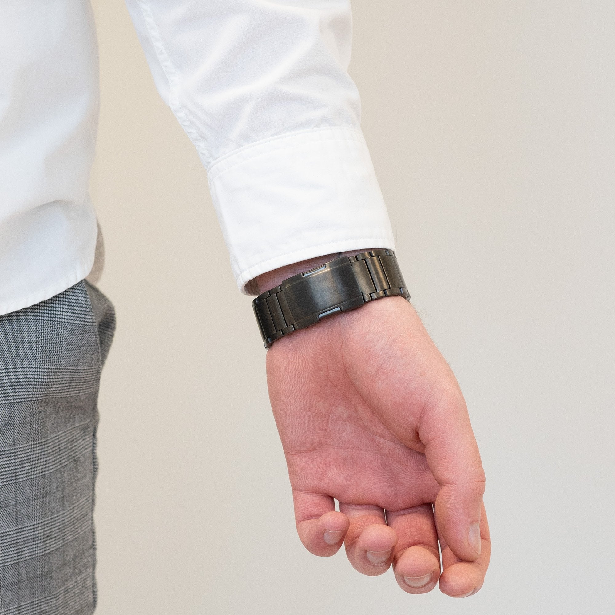 Bandz Garmin Venu 2 Titanium Link Strap (Graphite)