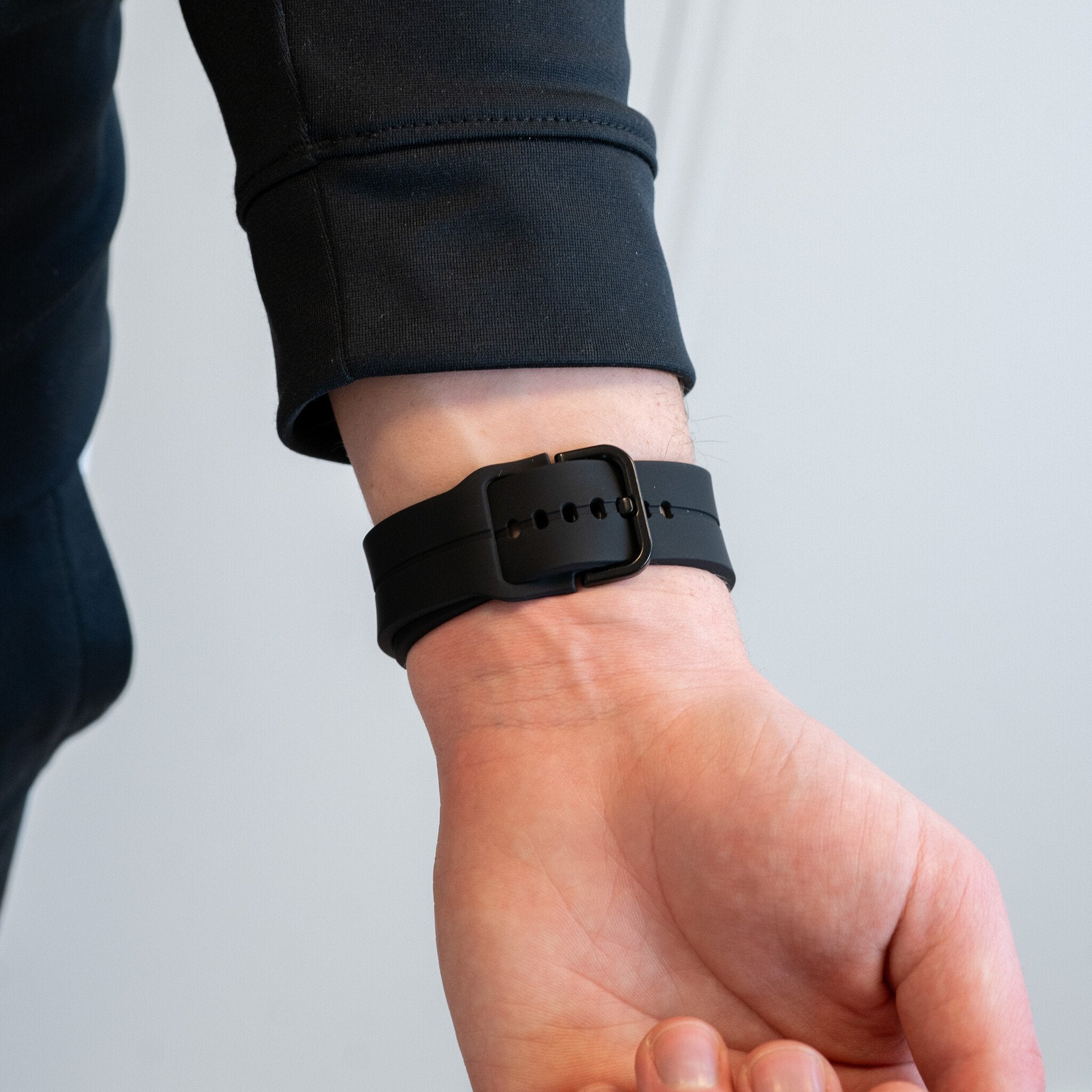 Bandz Samsung Galaxy Watch 5 - 44mm Silicone Strap 'Extreme' (Black)