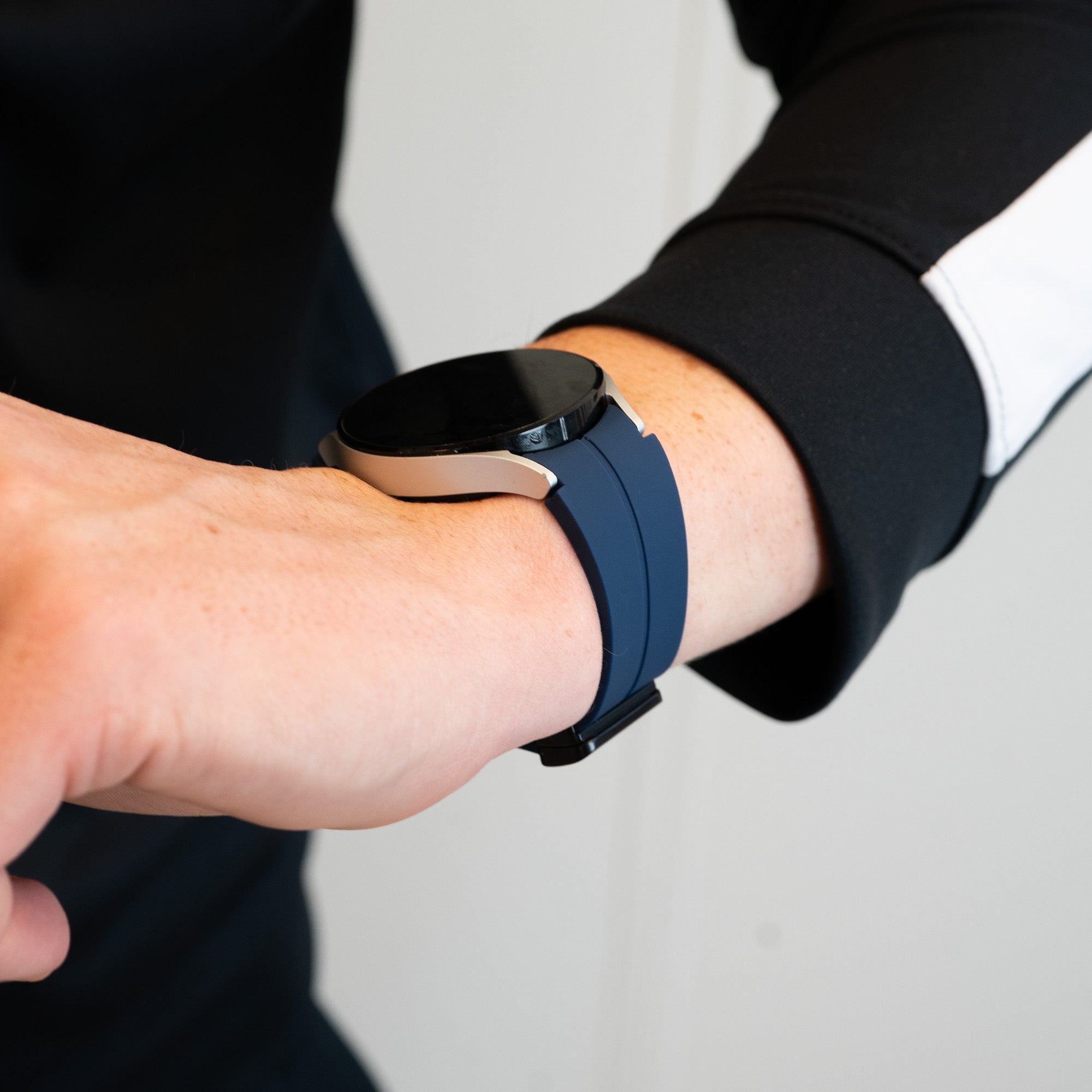 Bandz Samsung Galaxy Watch 6 Classic 47mm Silicone Strap with D-Buckle (Dark Blue)