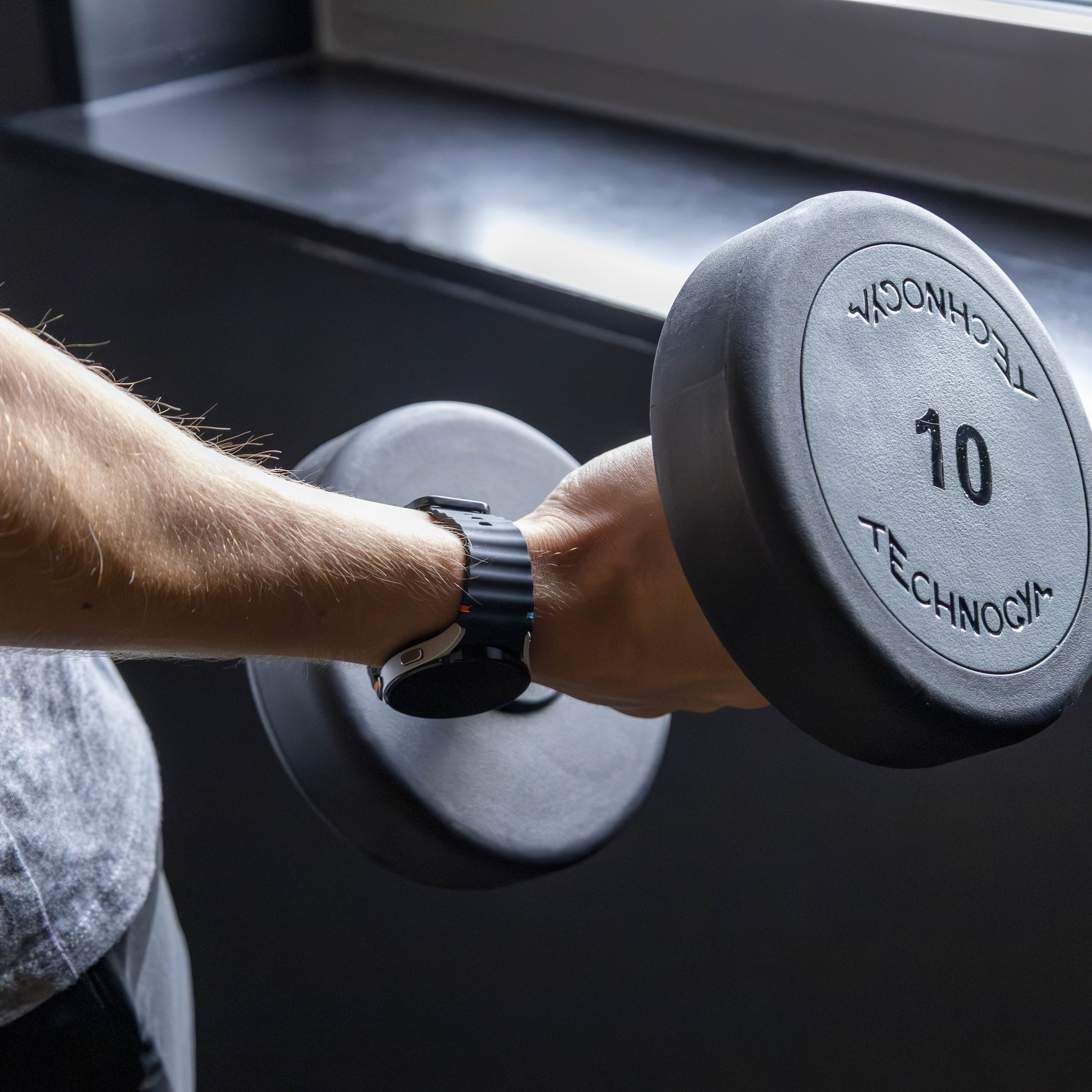 Samsung Galaxy Watch 4 44mm Wave Strap (Black)