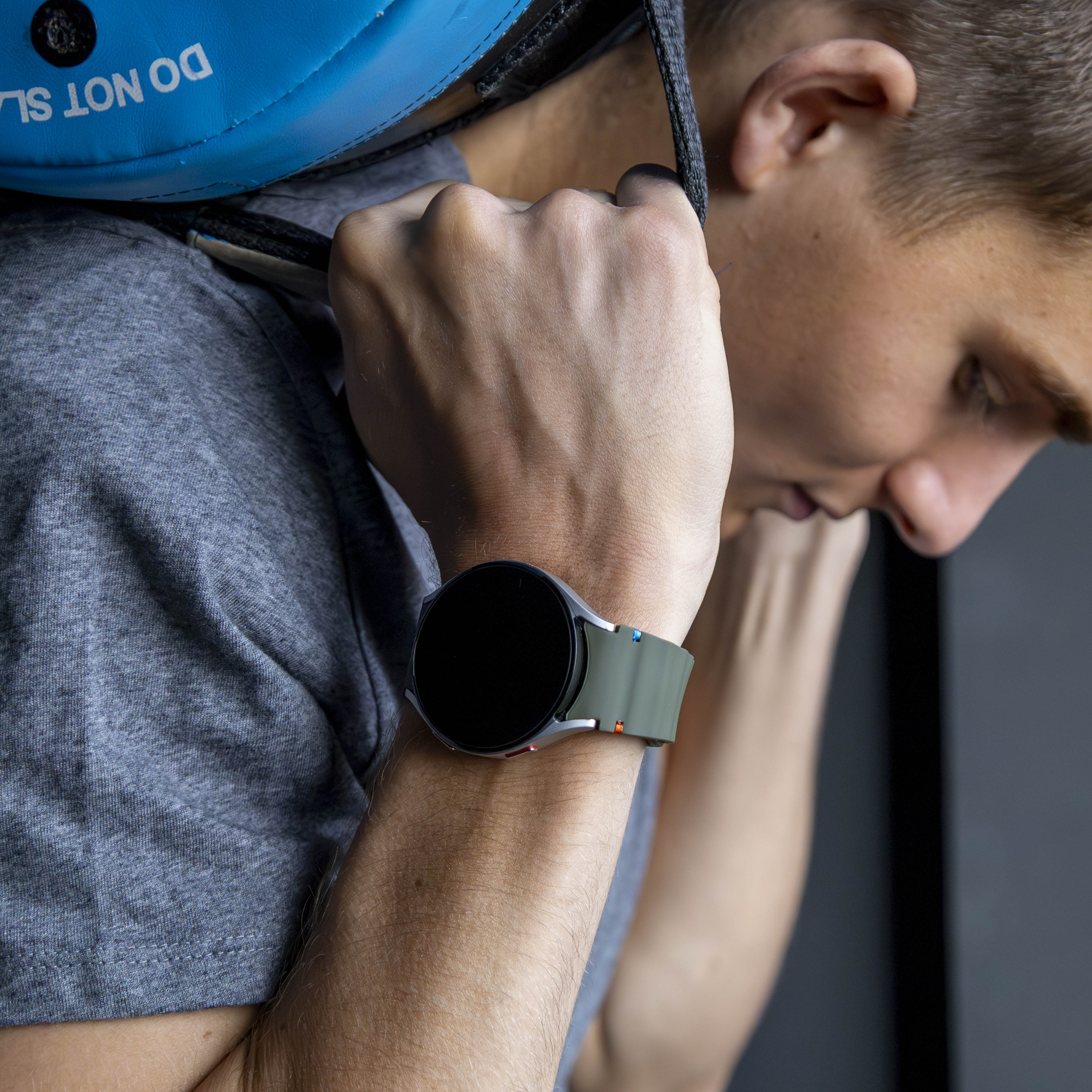 Samsung Galaxy Watch 6 - 44mm Wave Strap (Army Green)