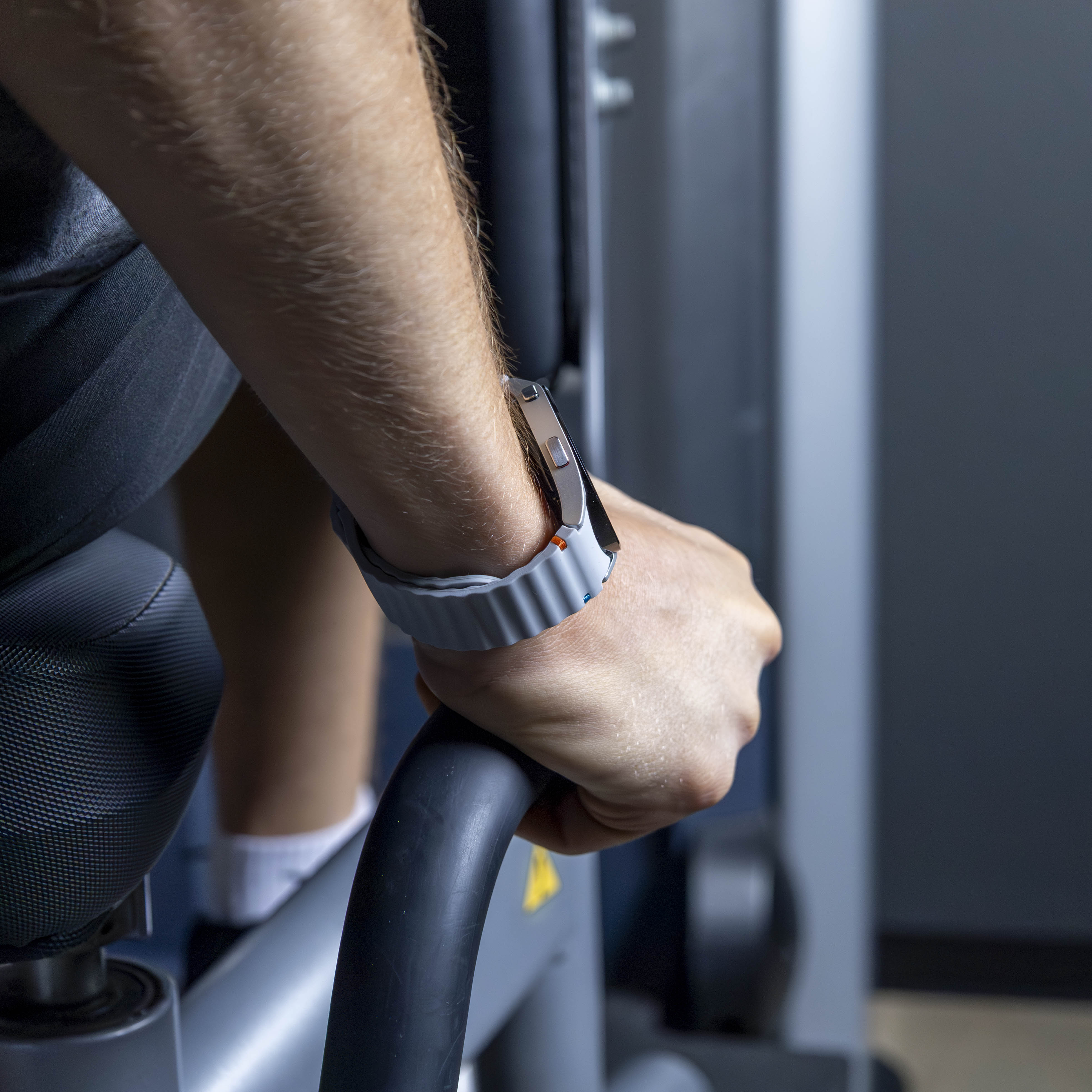 Samsung Galaxy Watch 6 Classic 43mm Wave Strap (Light Gray)