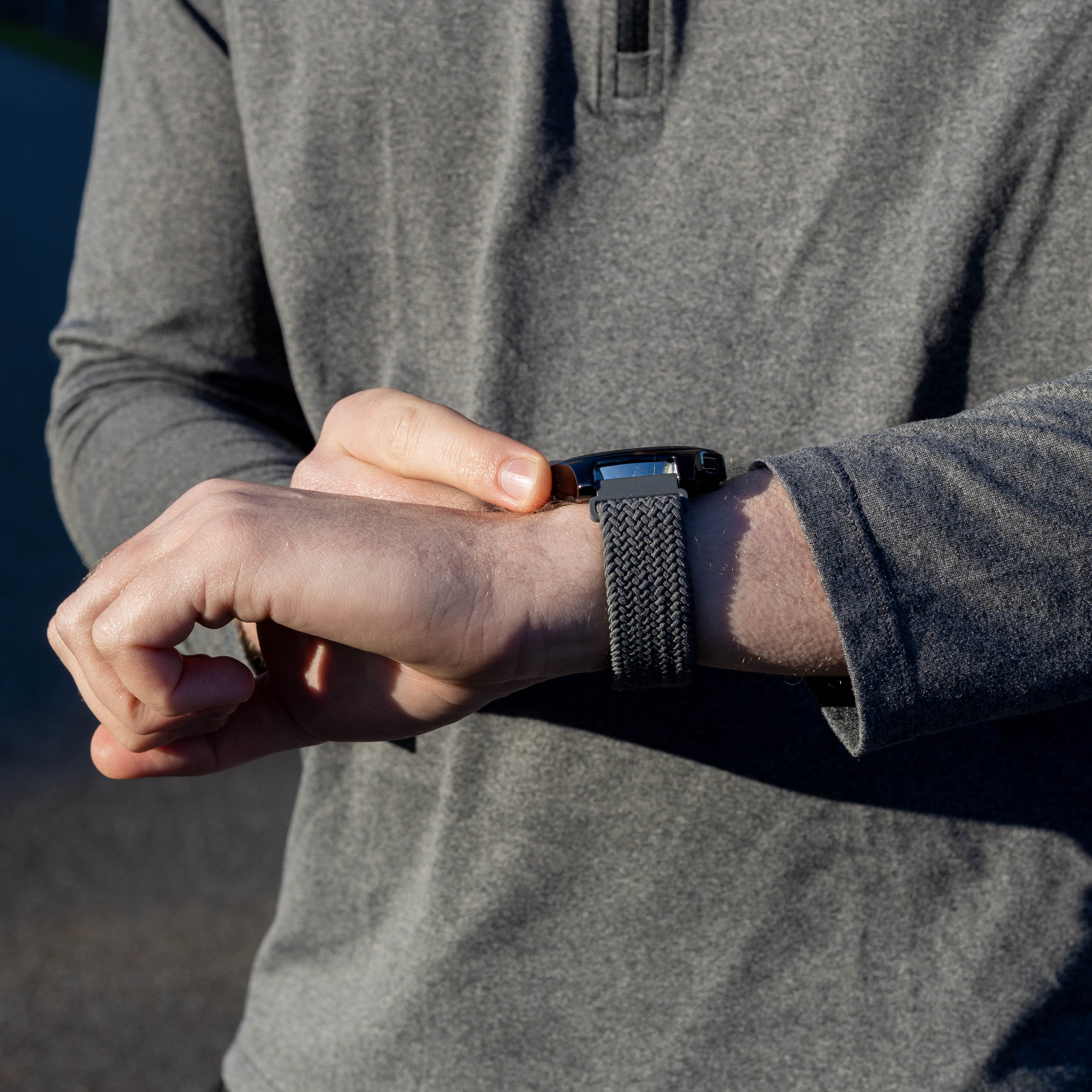 Garmin Venu 3 Geflochtenes Armband mit P-Schließe (Grau)