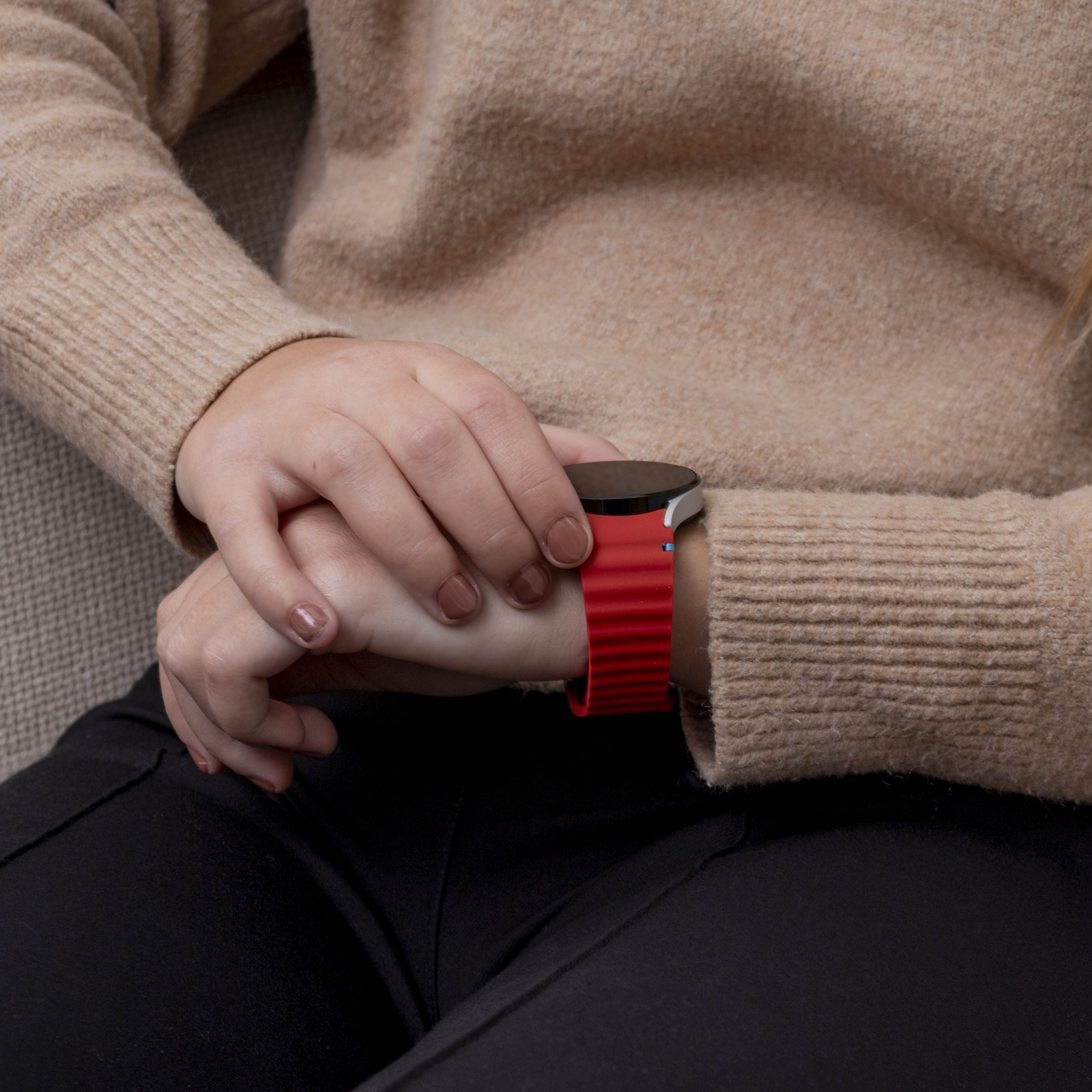 Samsung Galaxy Watch 7 44mm mit wellenförmigem Armband (Rot)