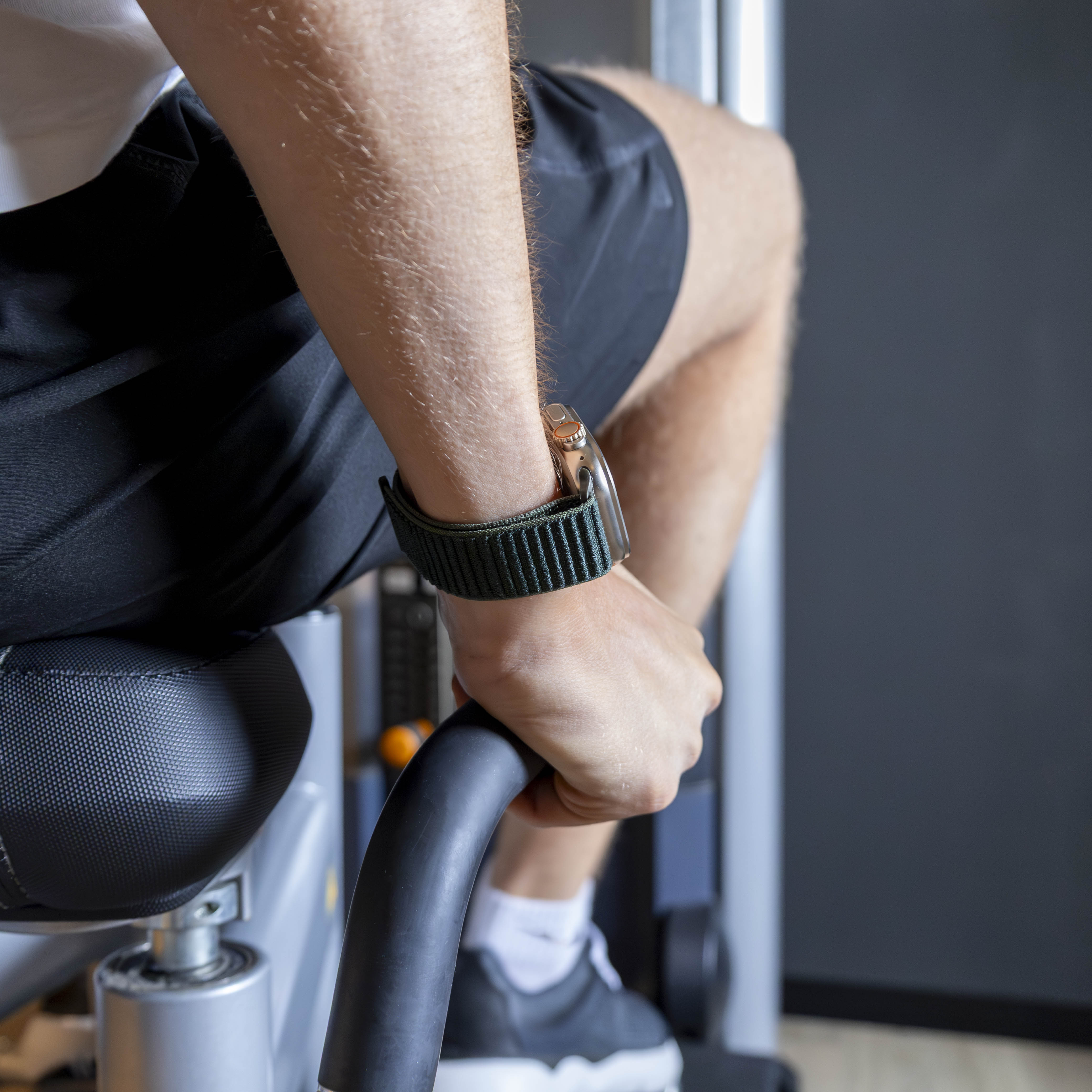 Strap-it Apple Watch Wave Nylonarmband (Dunkel Grün)