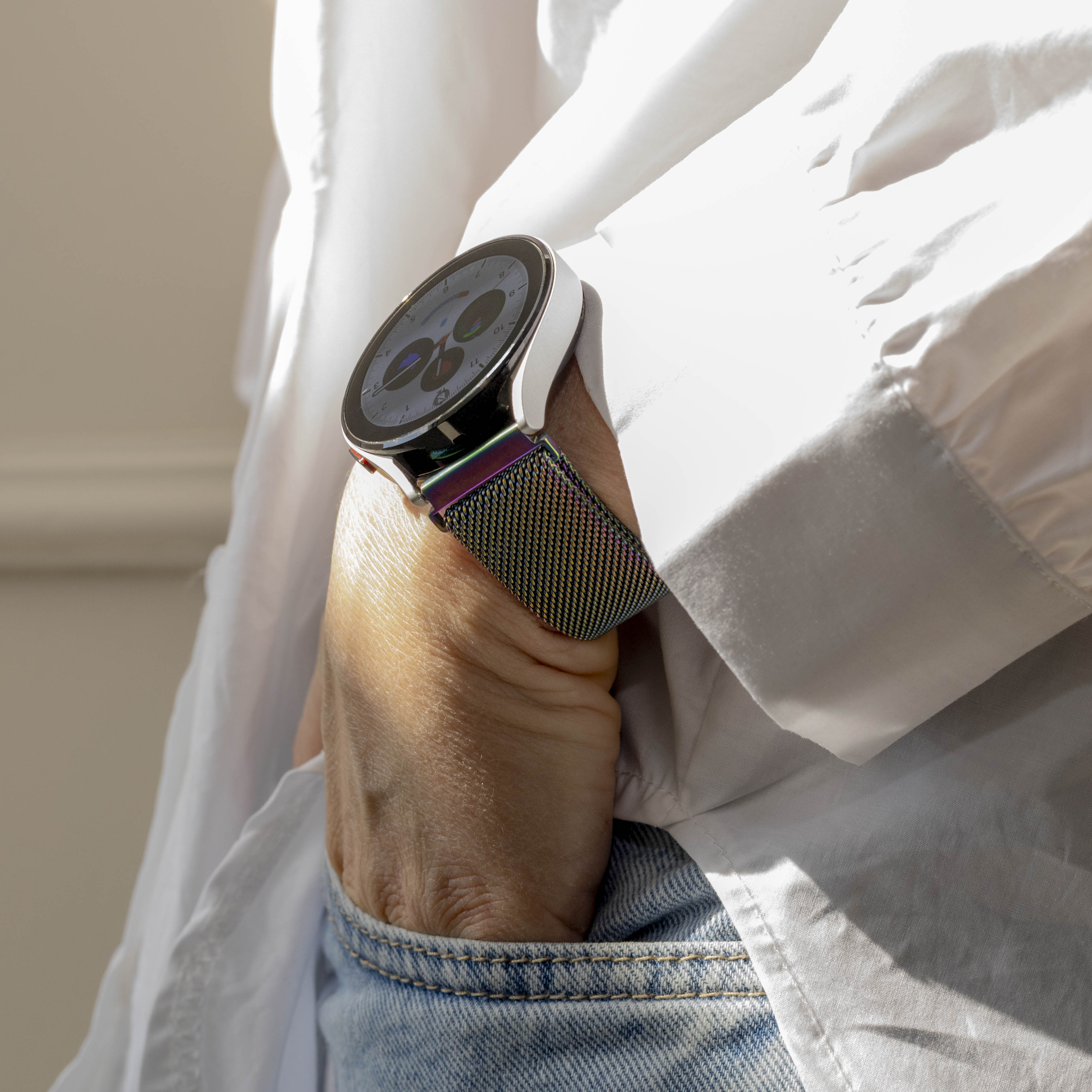 Samsung Galaxy Watch 7 - 40mm Milanese Strap (Rainbow)