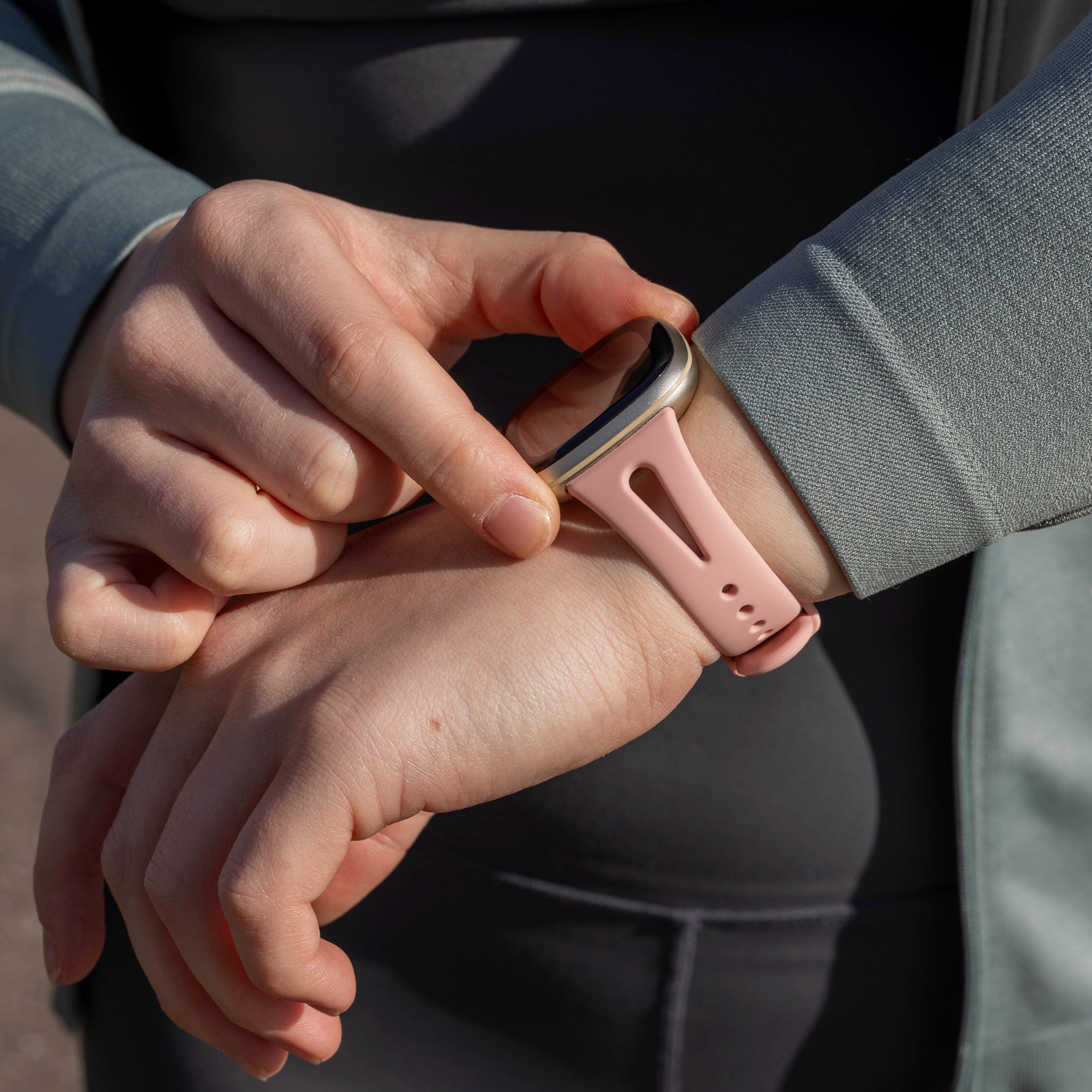 Fitbit Sense Silicone Strap Deluxe (Pink)