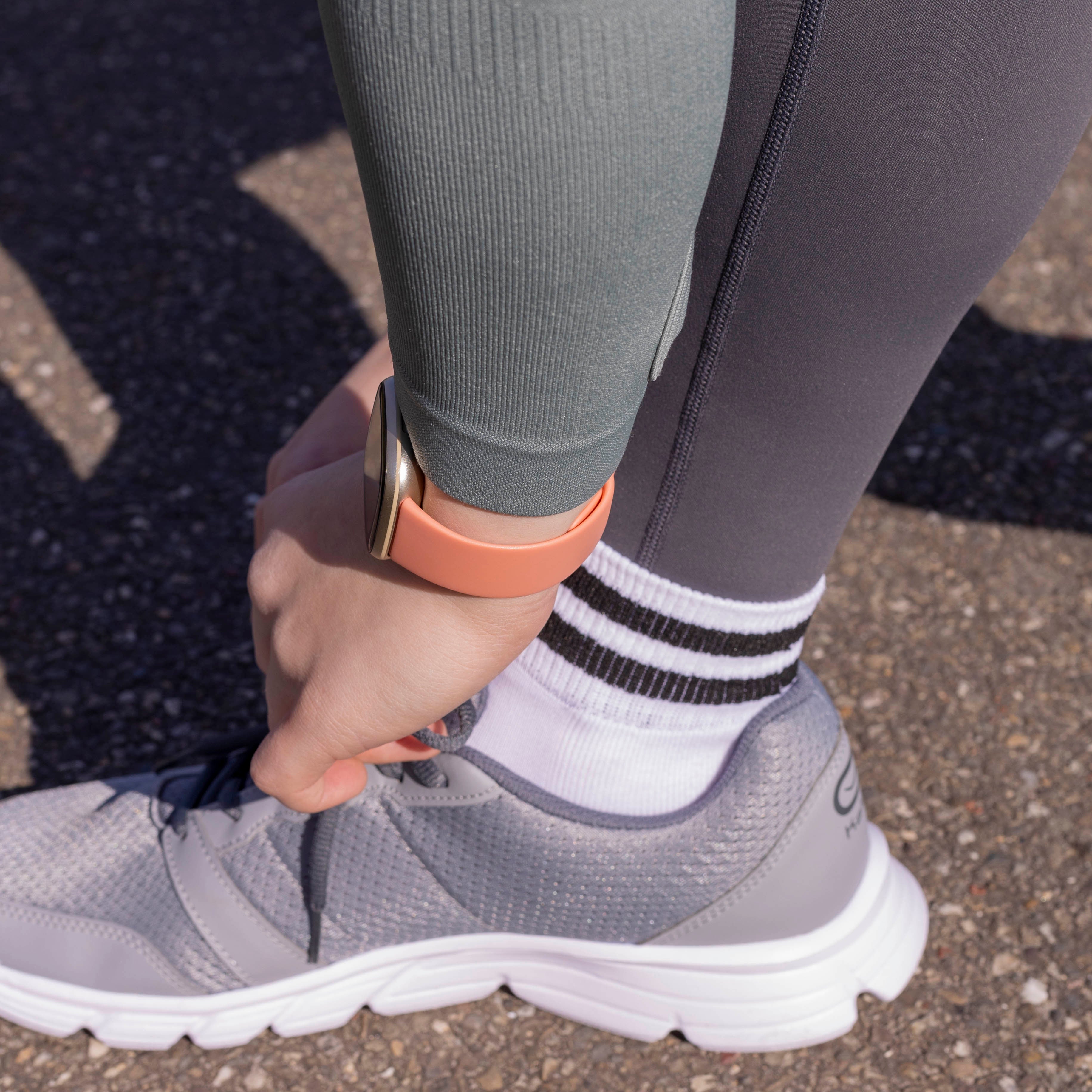 Fitbit Sense Silicone Strap Classic (Pink)