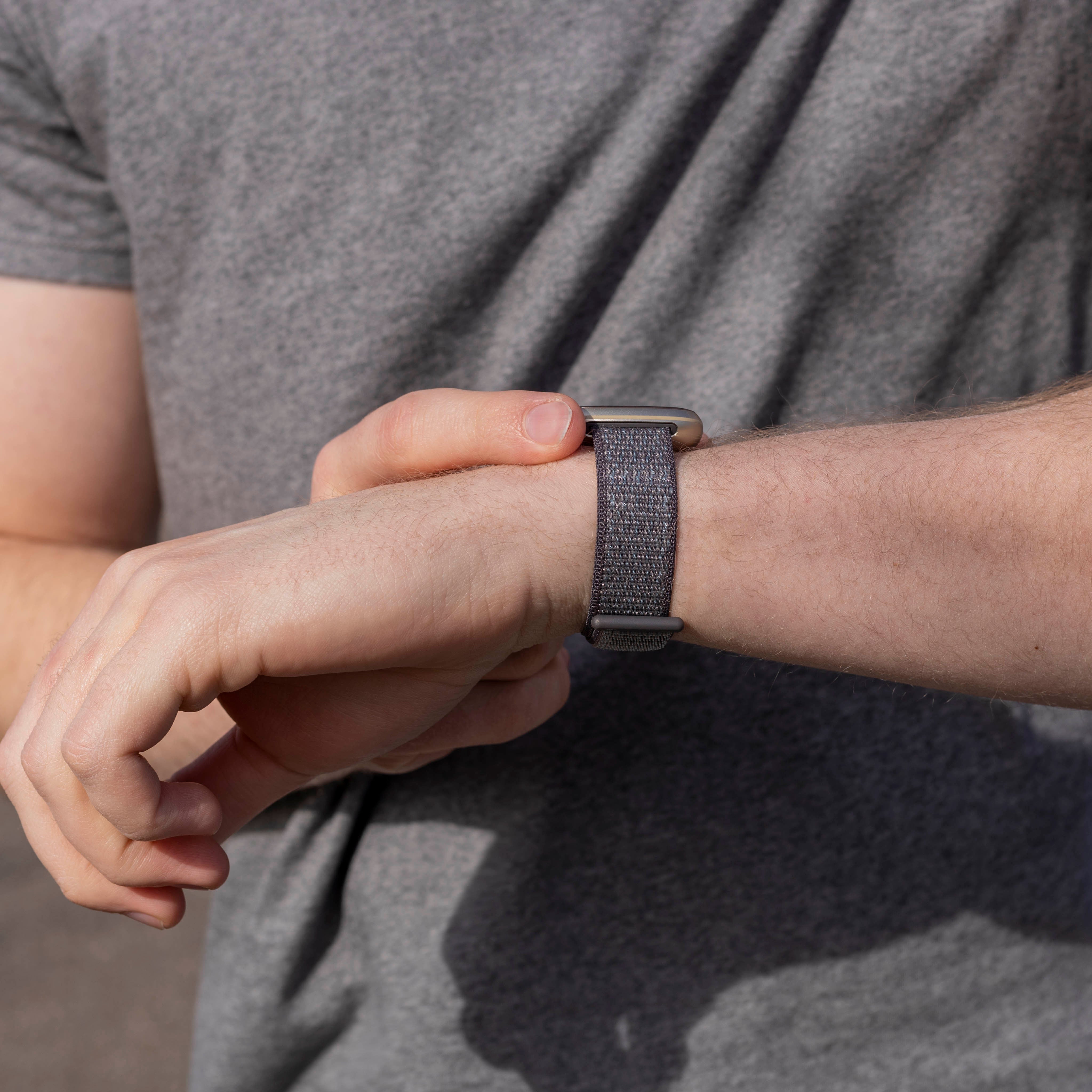 Correa nylon Fitbit Sense (gris- verde)