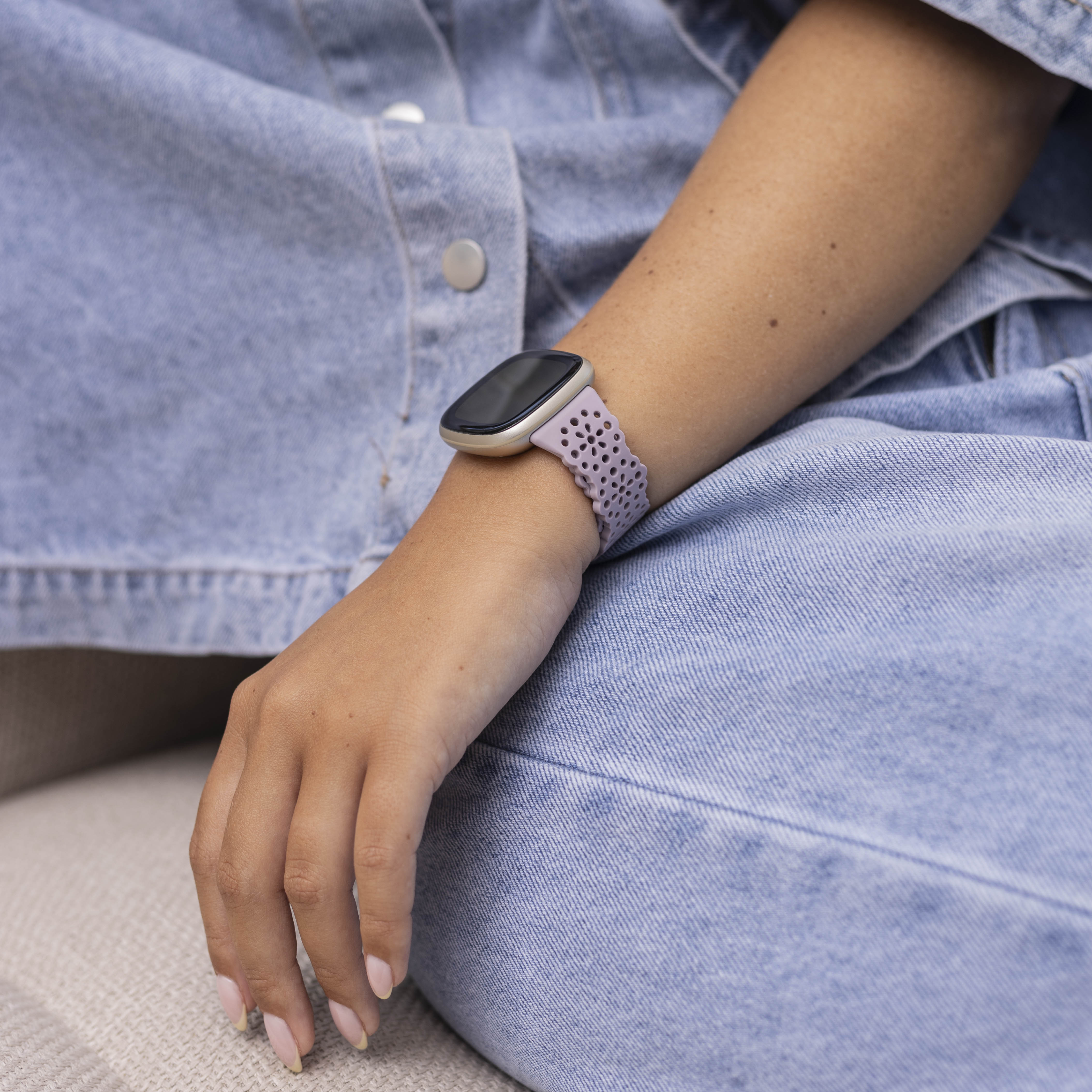 Fitbit Versa 3 Silikonarmband mit Muster (Lila)