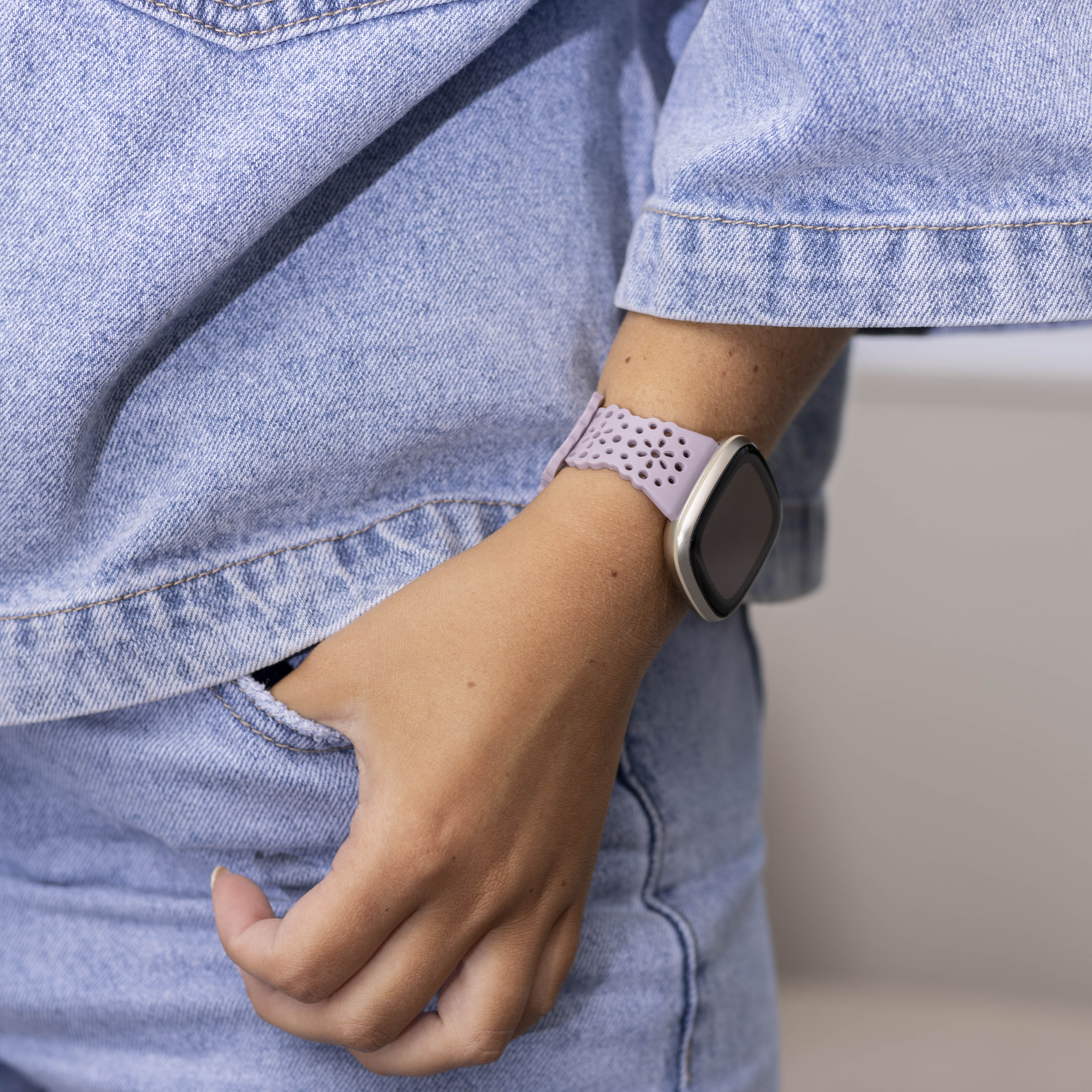 Fitbit Versa 3 Silikonarmband mit Muster (Lila)