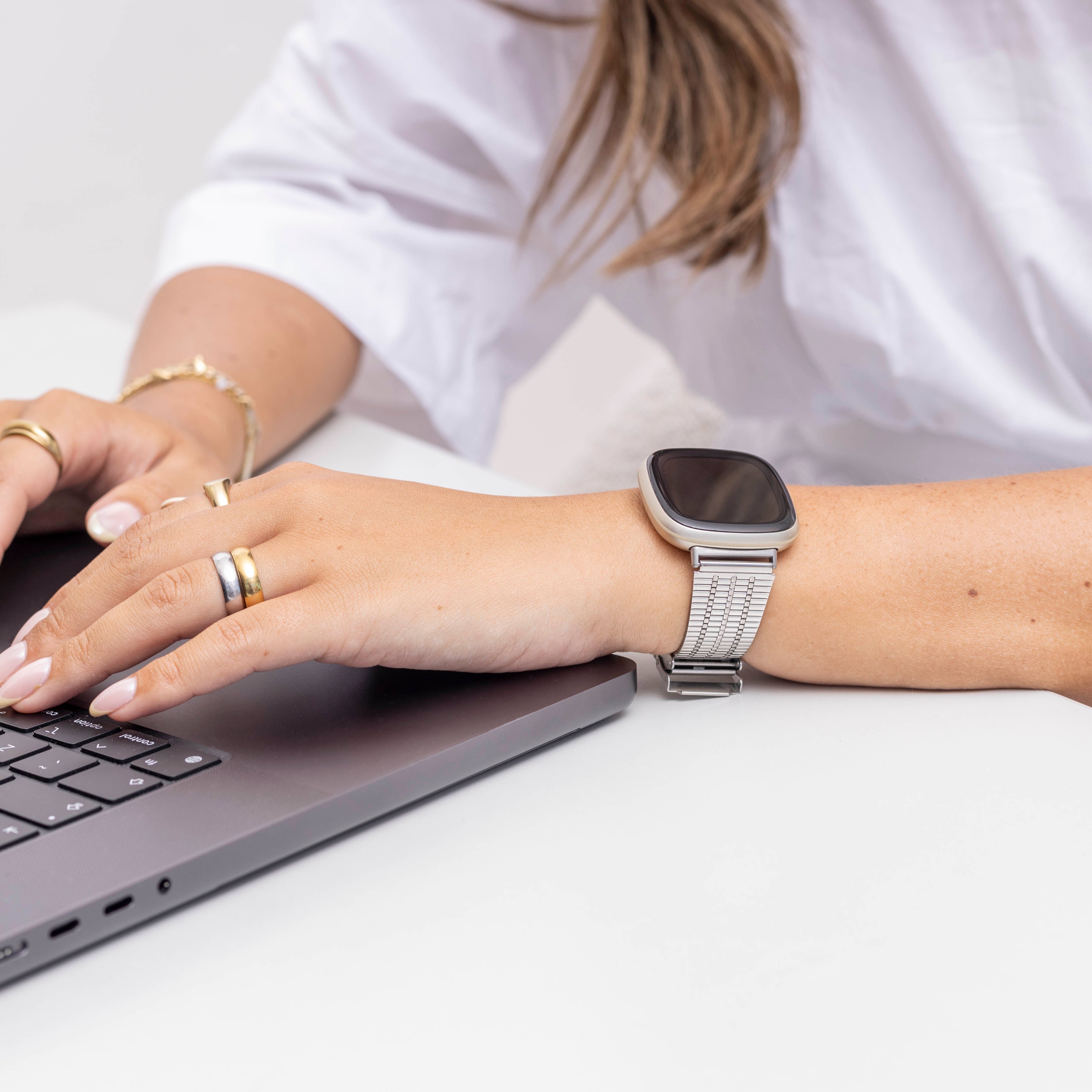 Fitbit Versa 3 Fine Steel Strap (Silver)