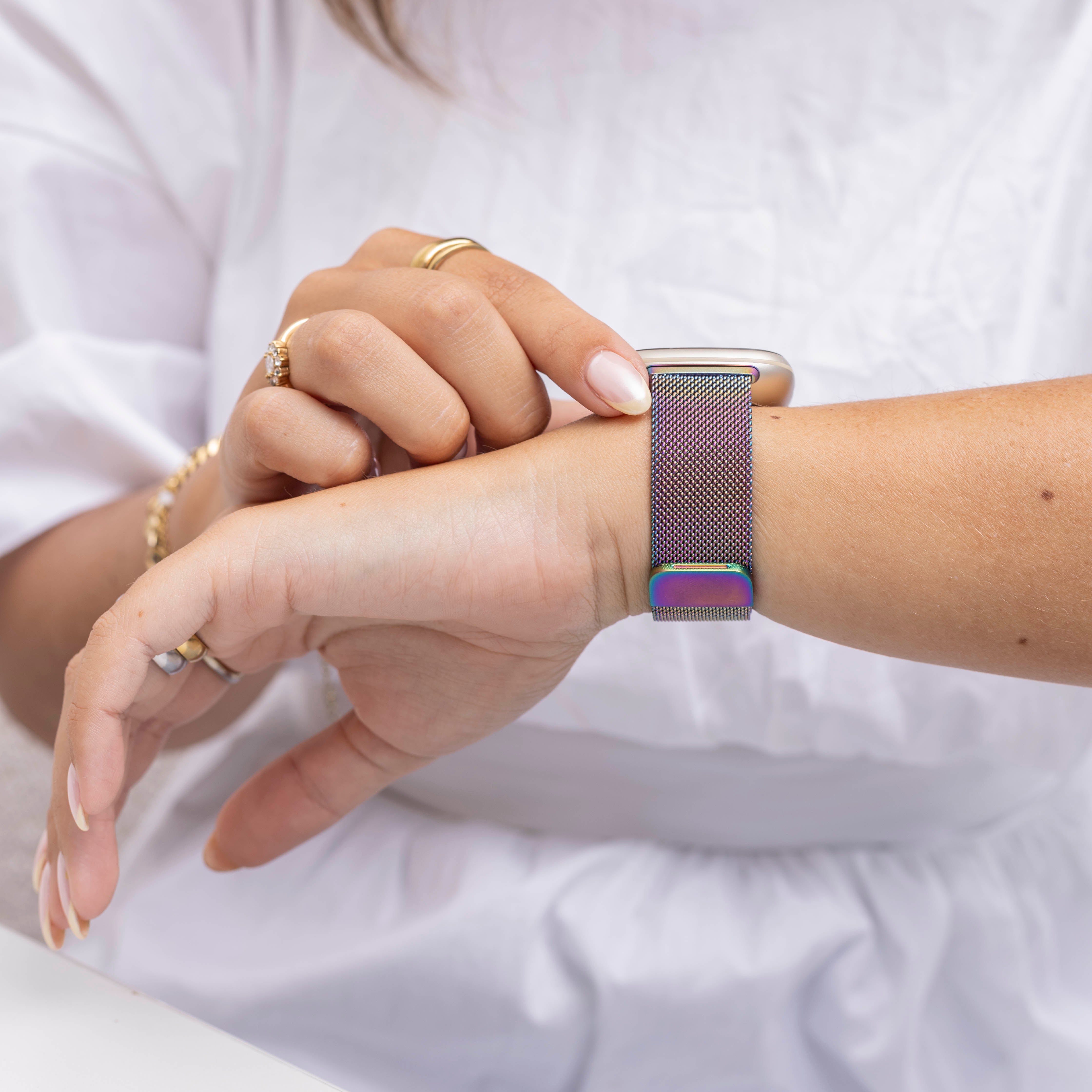 Fitbit Versa 3 Milanese Strap (Pearlescent)