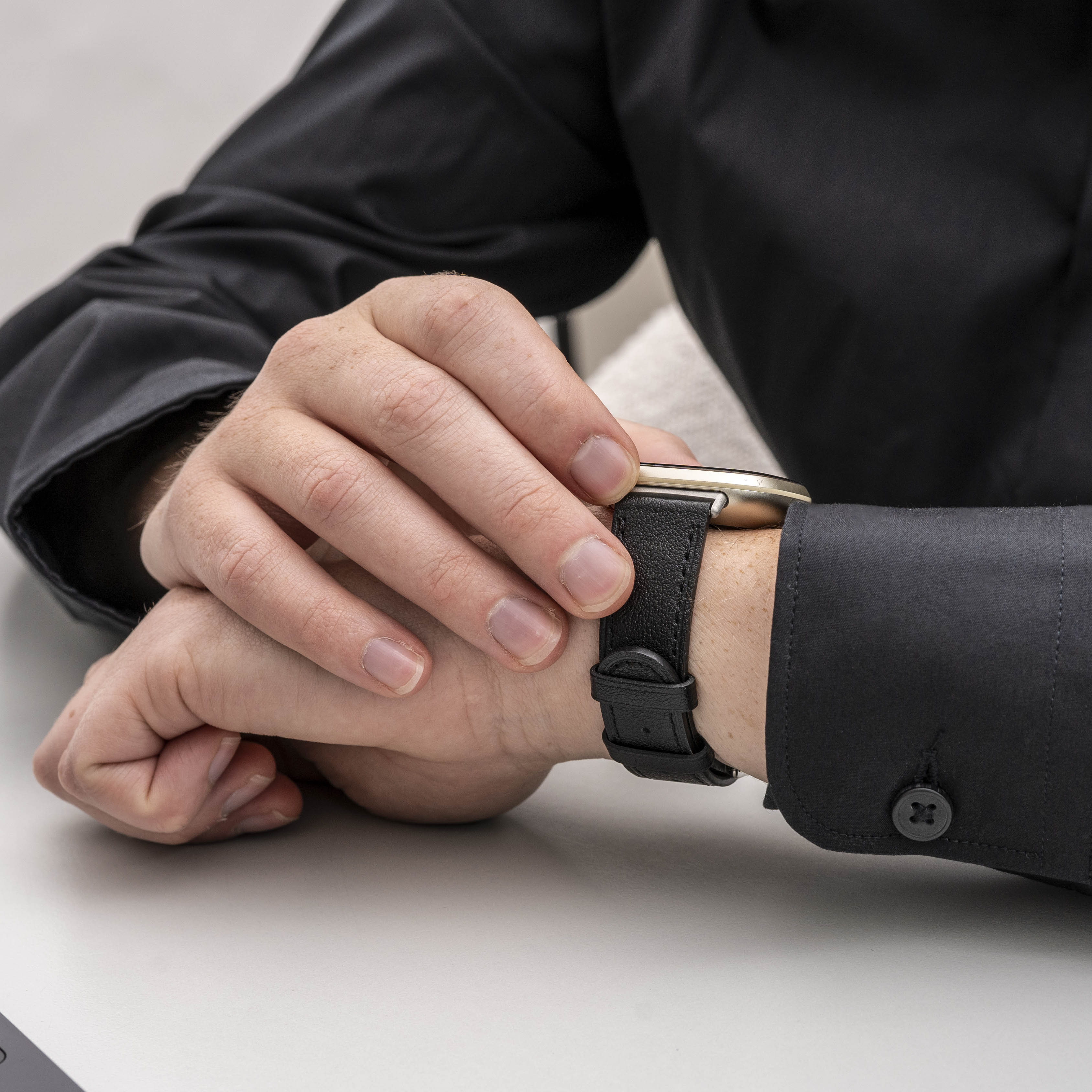 Fitbit Sense Leather Strap (Slim Black)