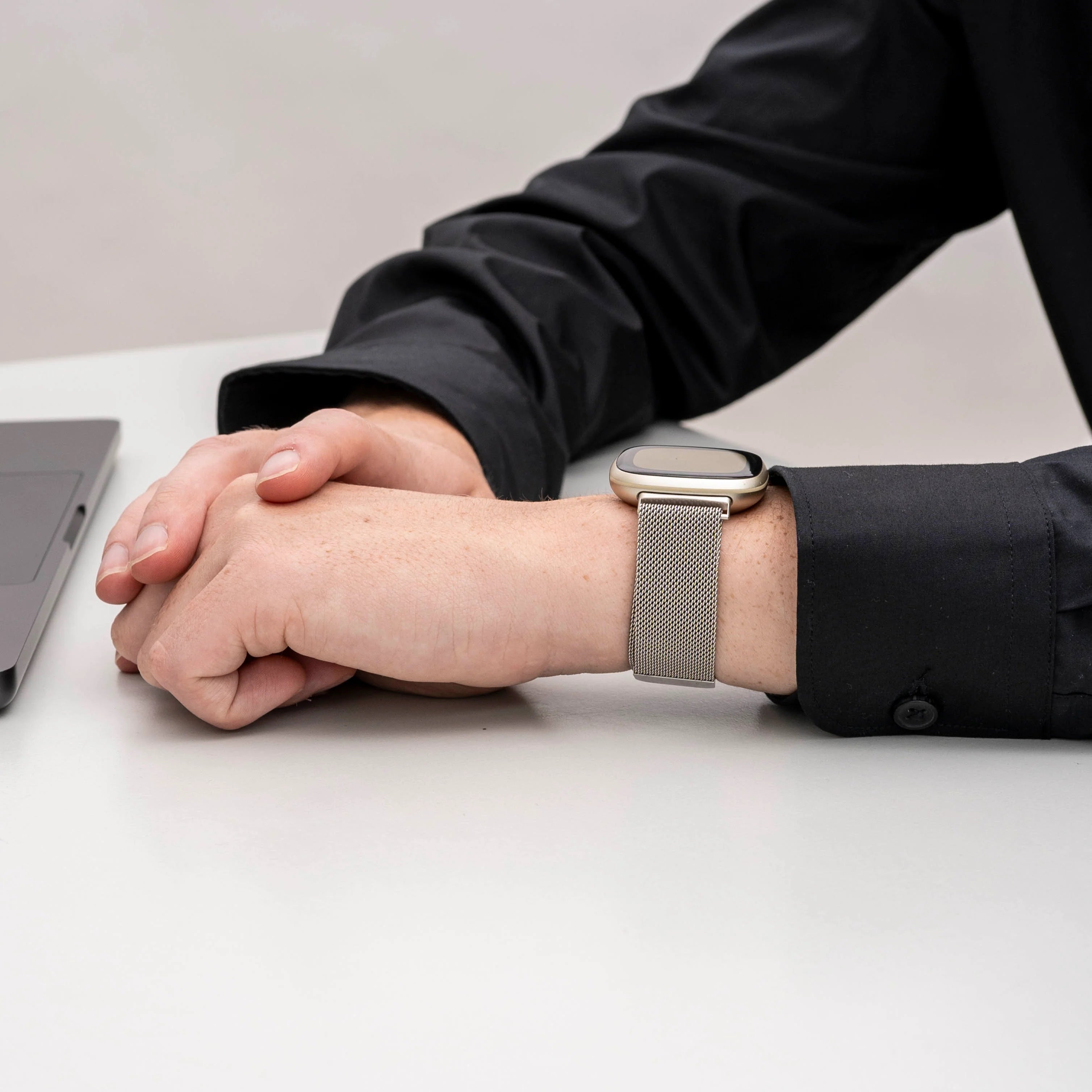 Fitbit Versa 4 Milanese Strap (Starlight)