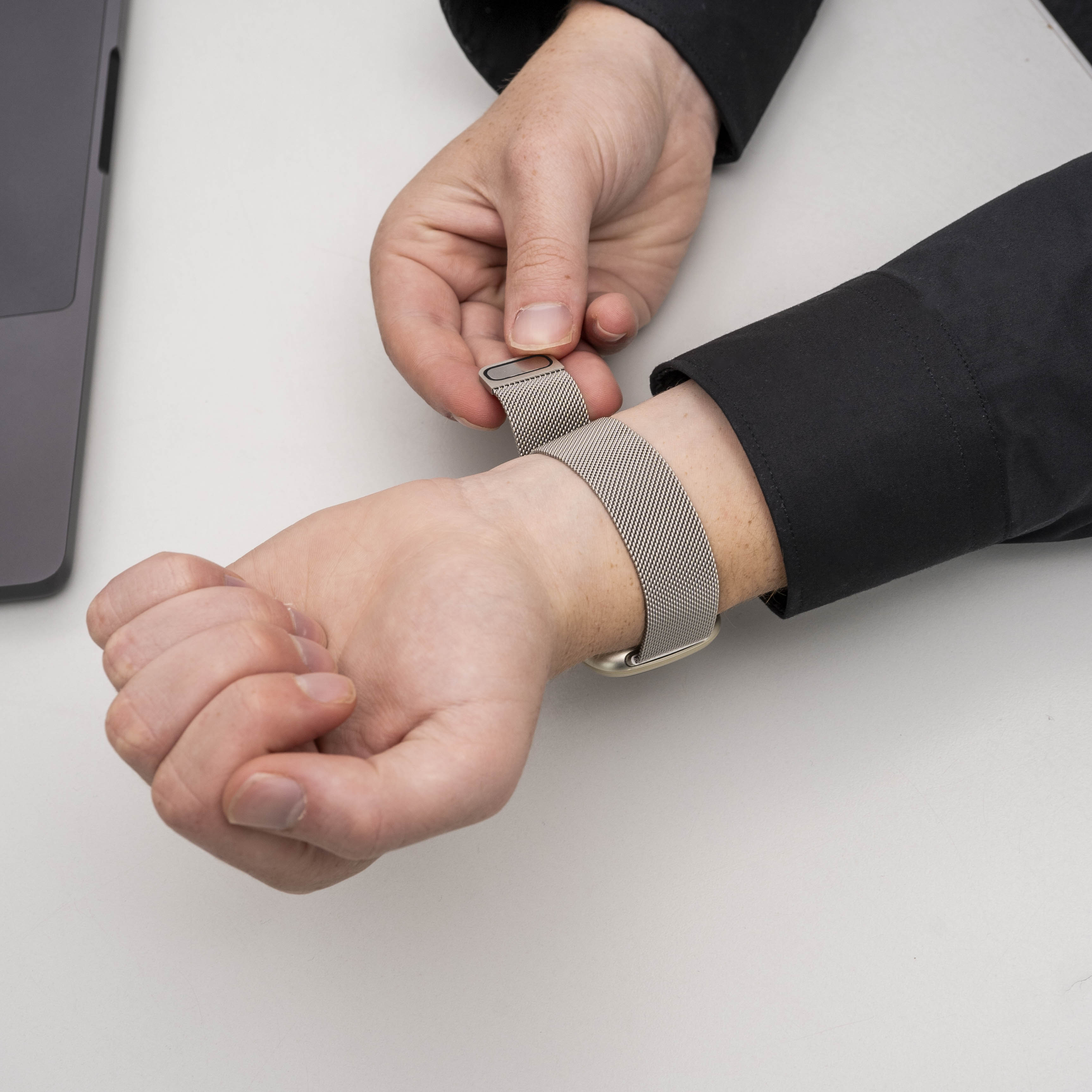 Fitbit Versa 3 Milanese Strap (Starlight)