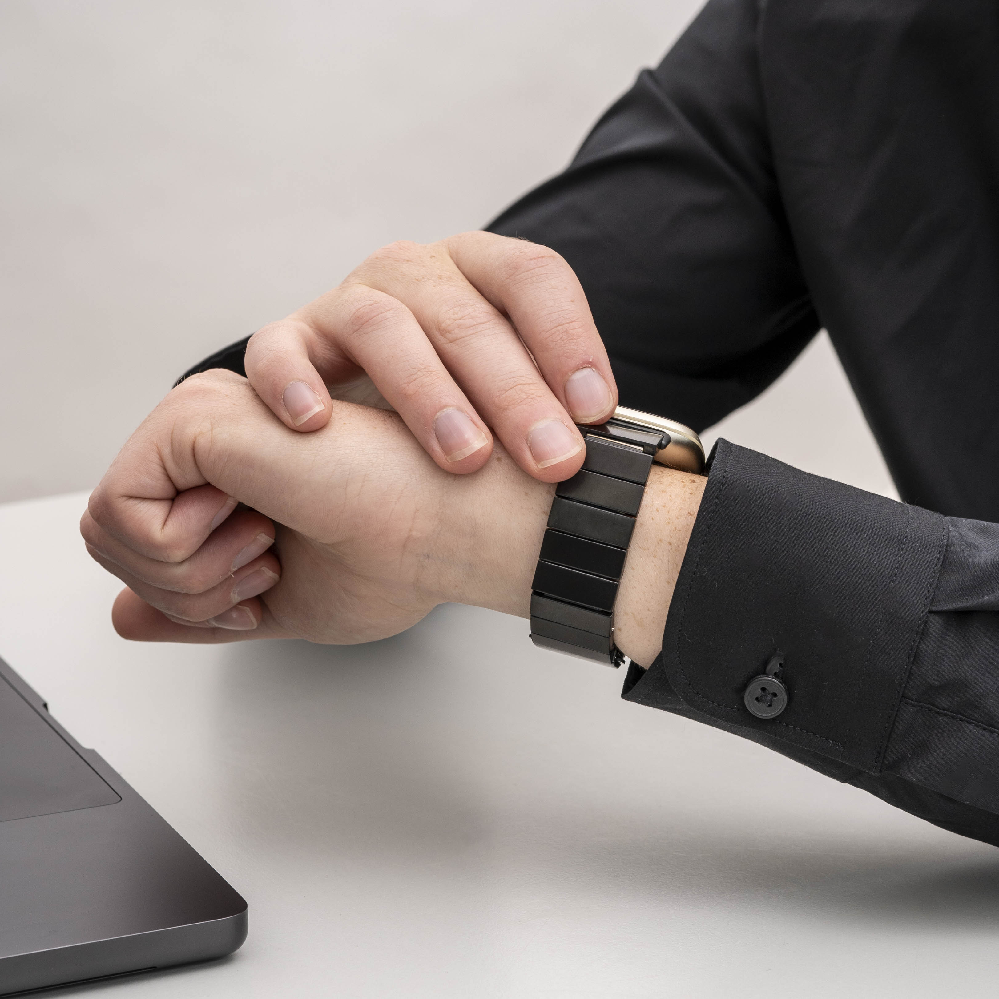 Fitbit Versa 3 Armband Metall (Schwarz)