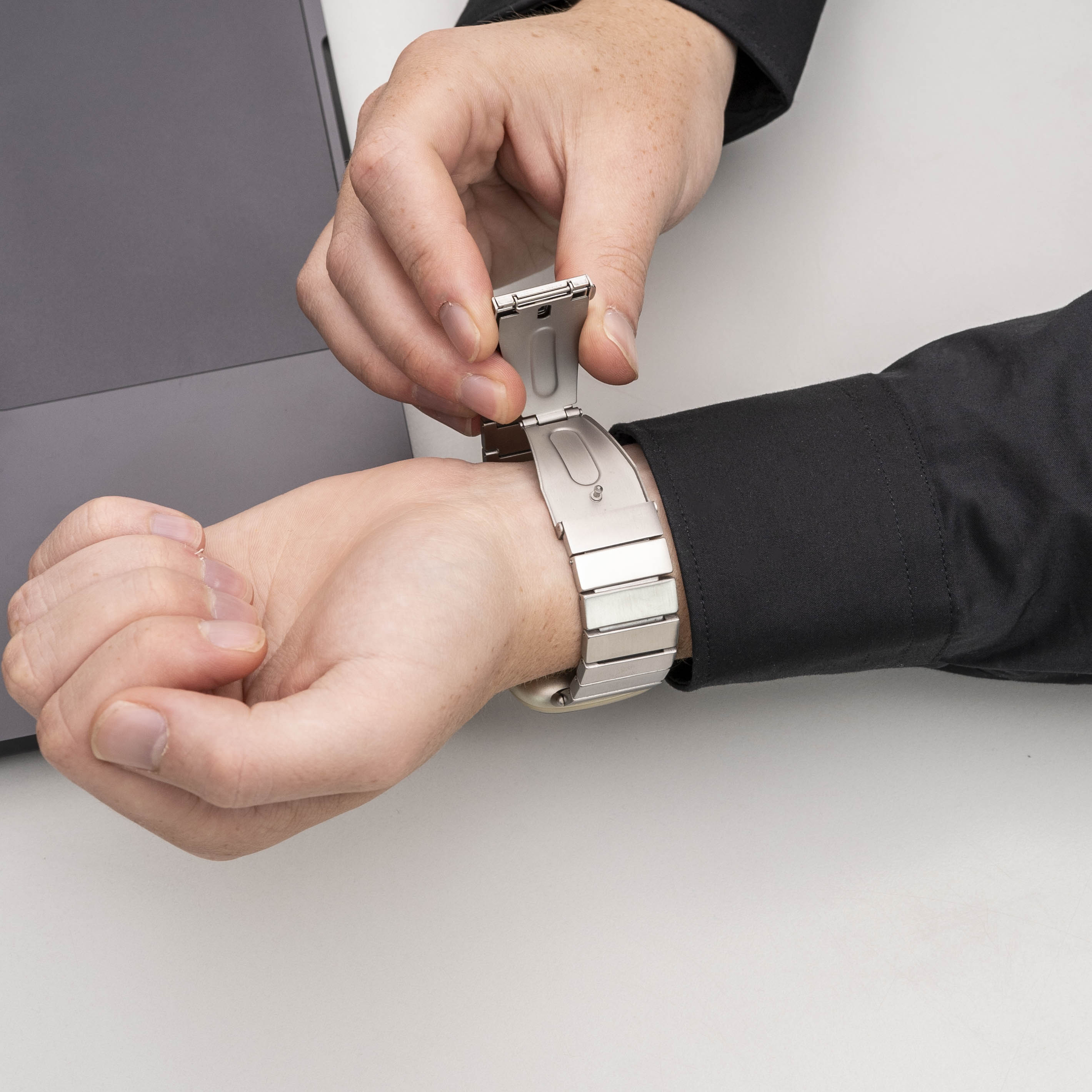 Fitbit Versa 3 Armband Metall (Silber)