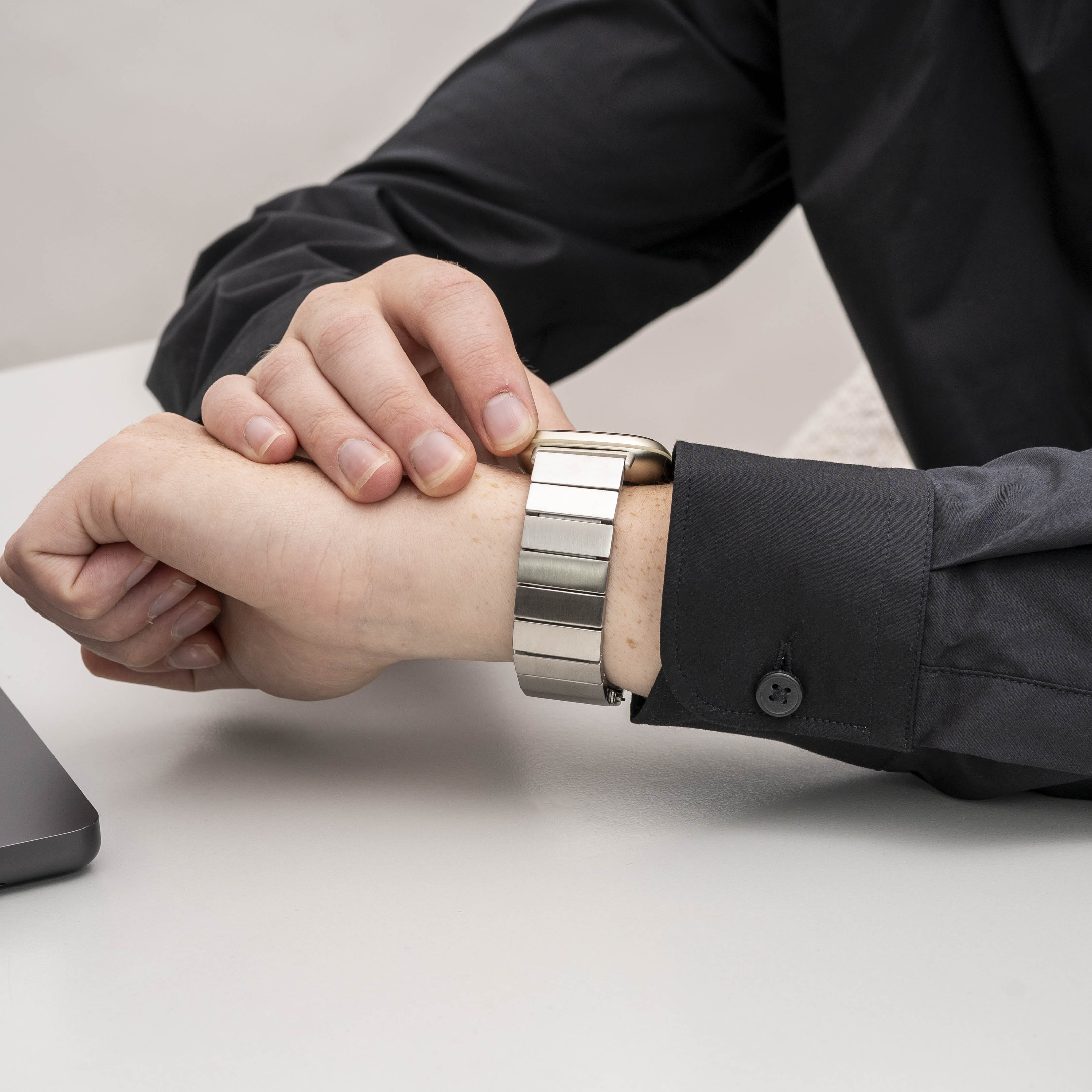 Fitbit Versa 3 Armband Metall (Silber)