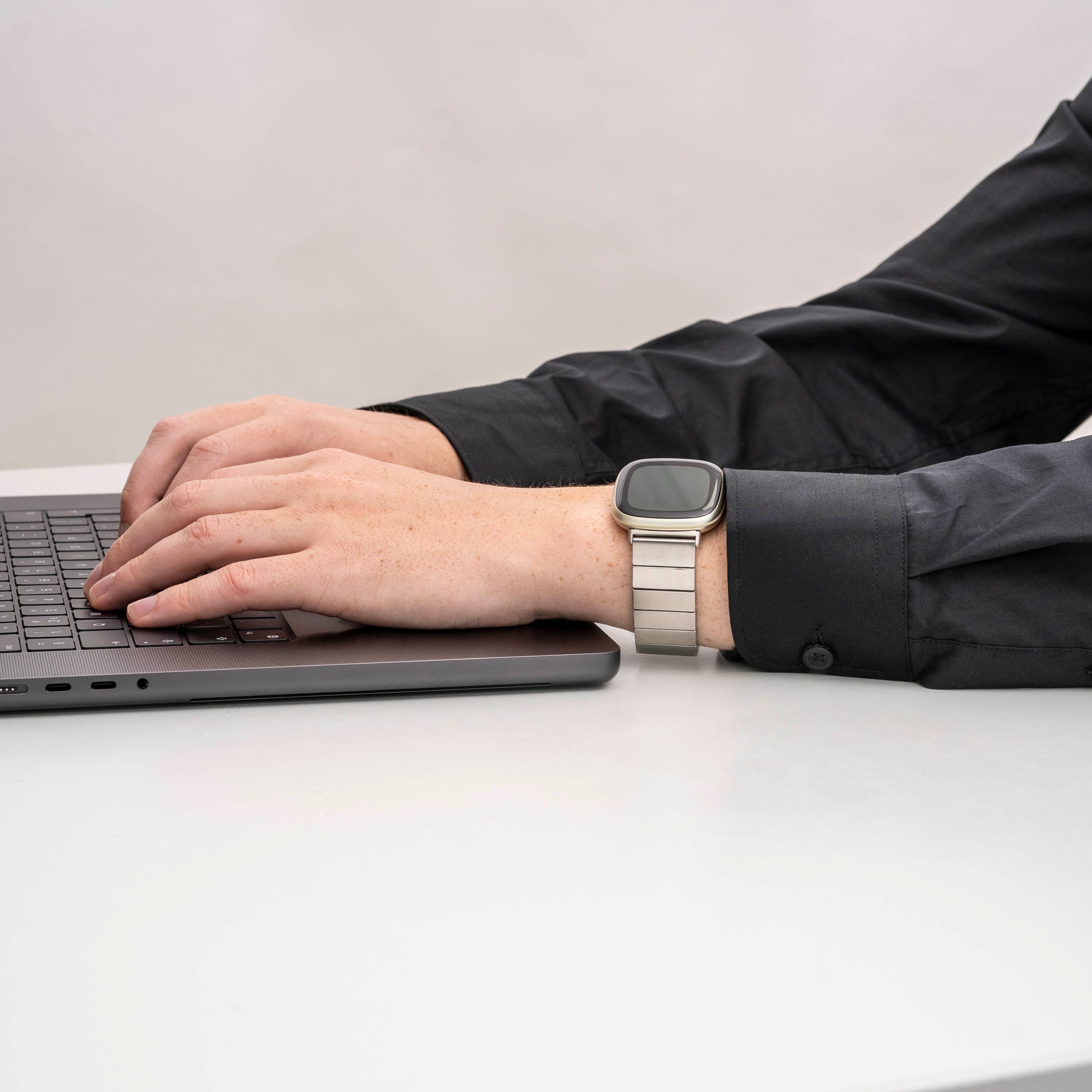 Fitbit Versa 3 Armband Metall (Silber)