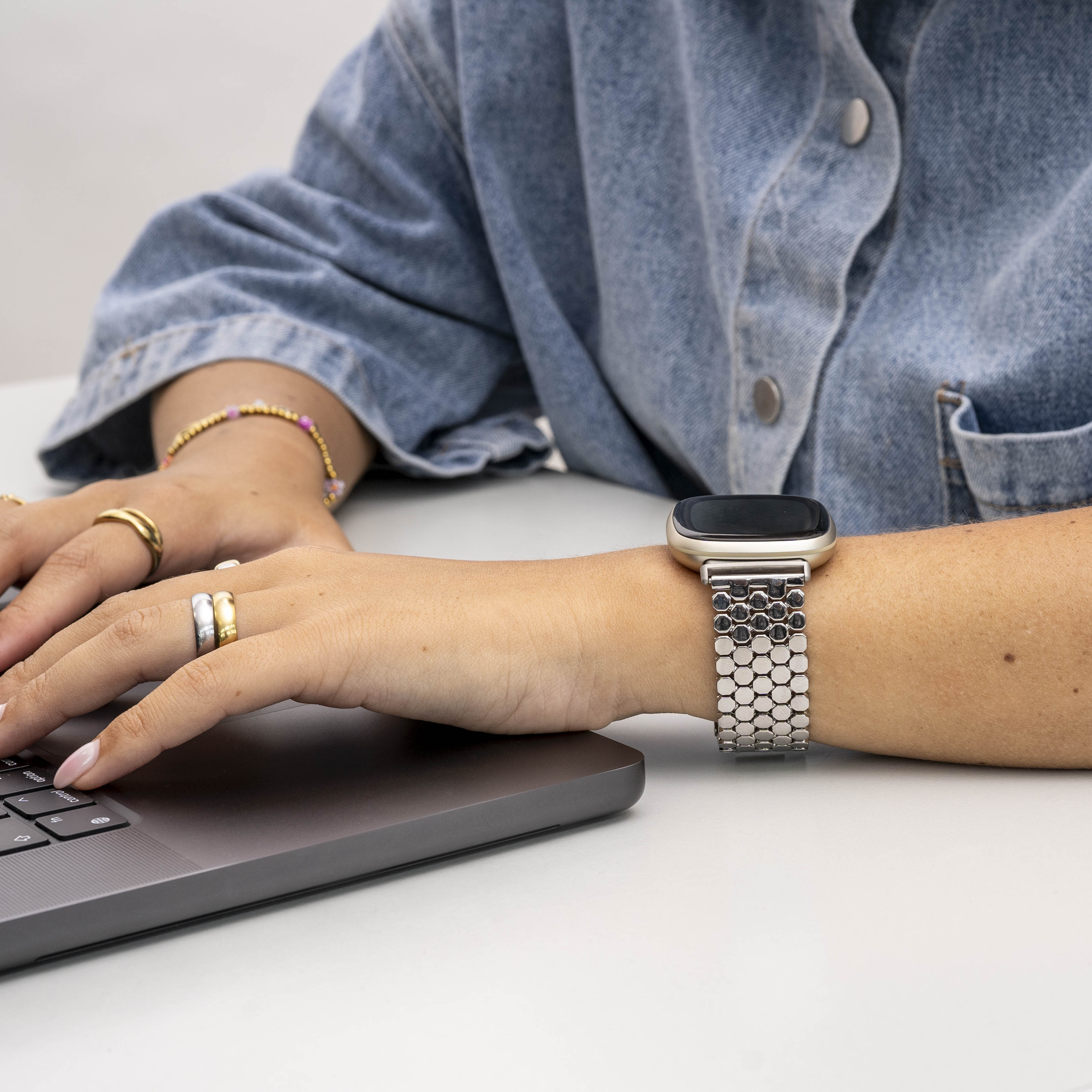 Fitbit Versa 3 Stahl-Fischarmband (Silber)