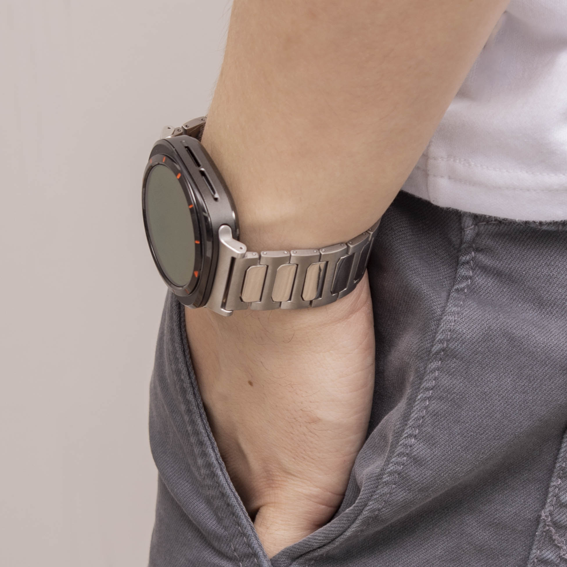 Bandz Samsung Galaxy Watch Ultra Titan Armband 'Deluxe' (Silber)