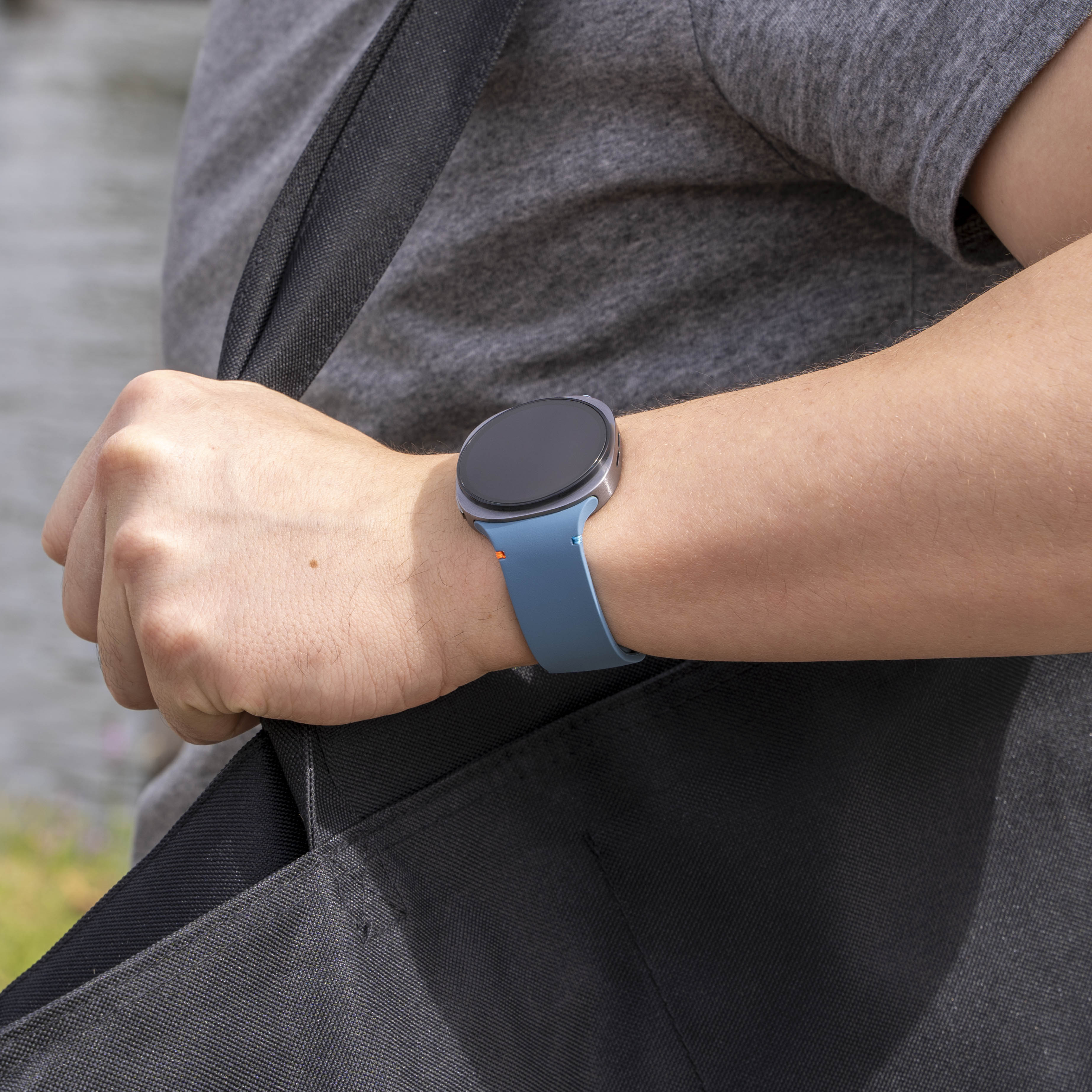 Samsung Galaxy Watch 8 - 40 mm Silikonarmband (blau)