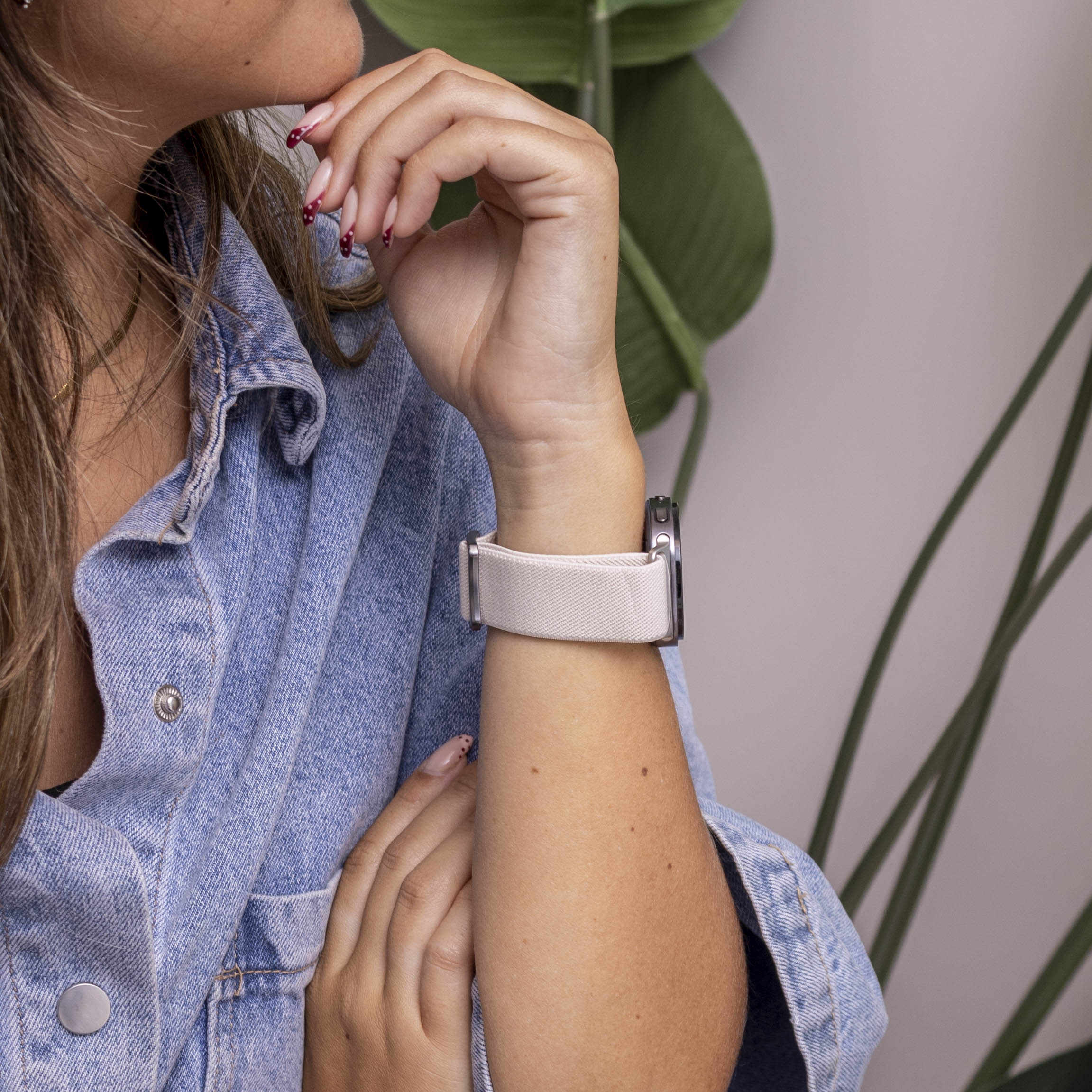 Samsung Galaxy Watch 8 - 40mm Elastic Strap (Starlight)