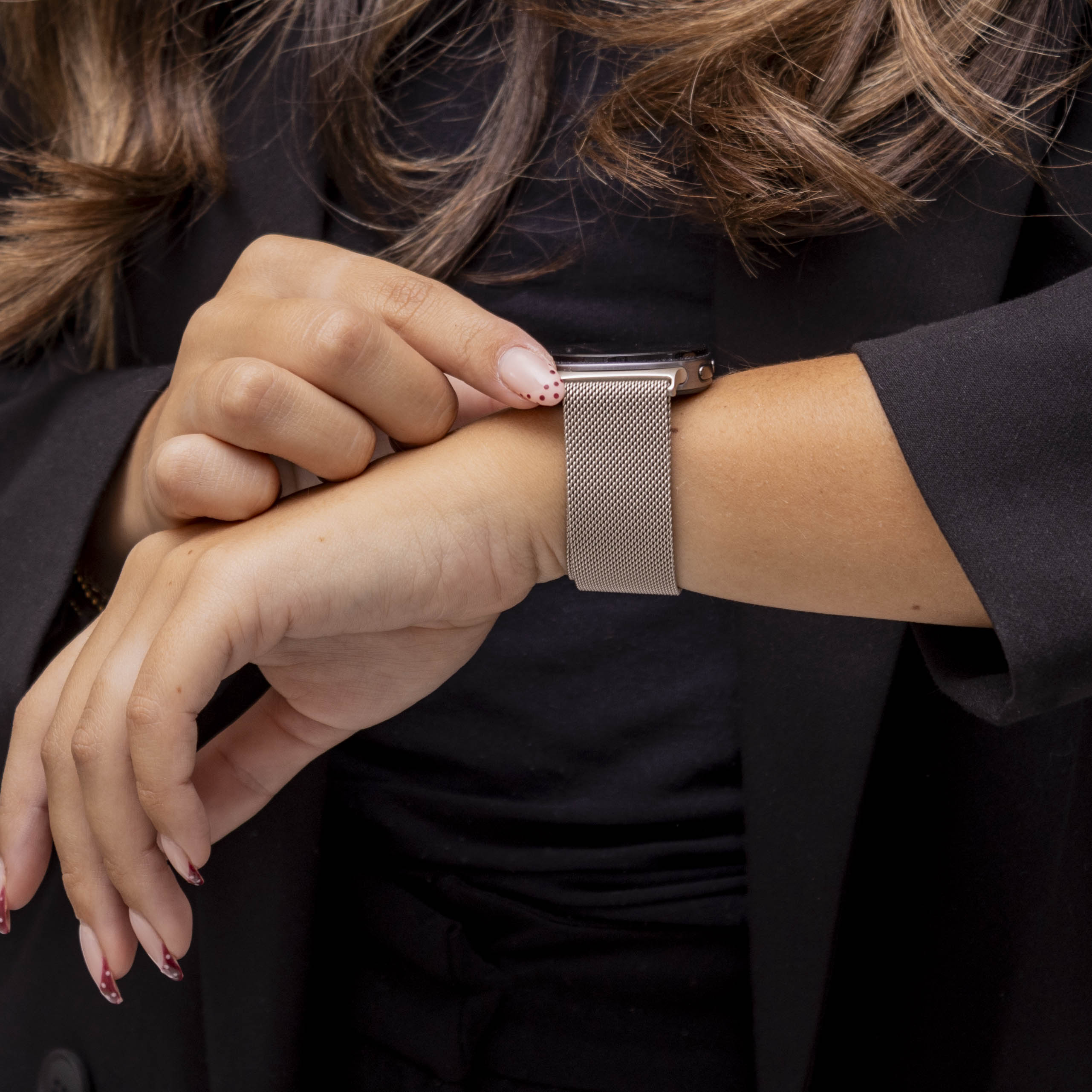 Samsung Galaxy Watch 8 - 44mm Milanese Strap (Retro Gold)