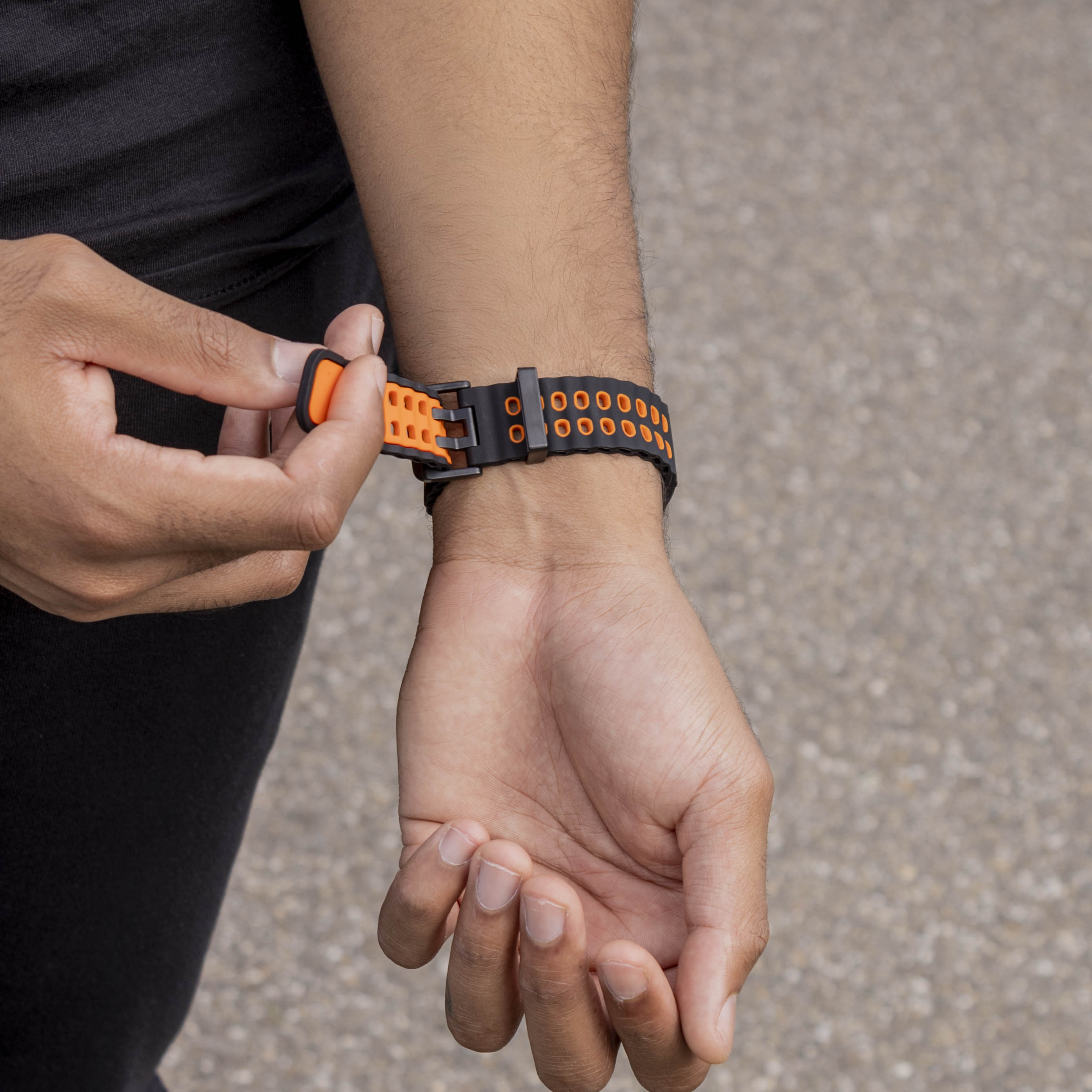 Samsung Galaxy Watch 8 Classic Ocean Armband (Schwarz/Orange)