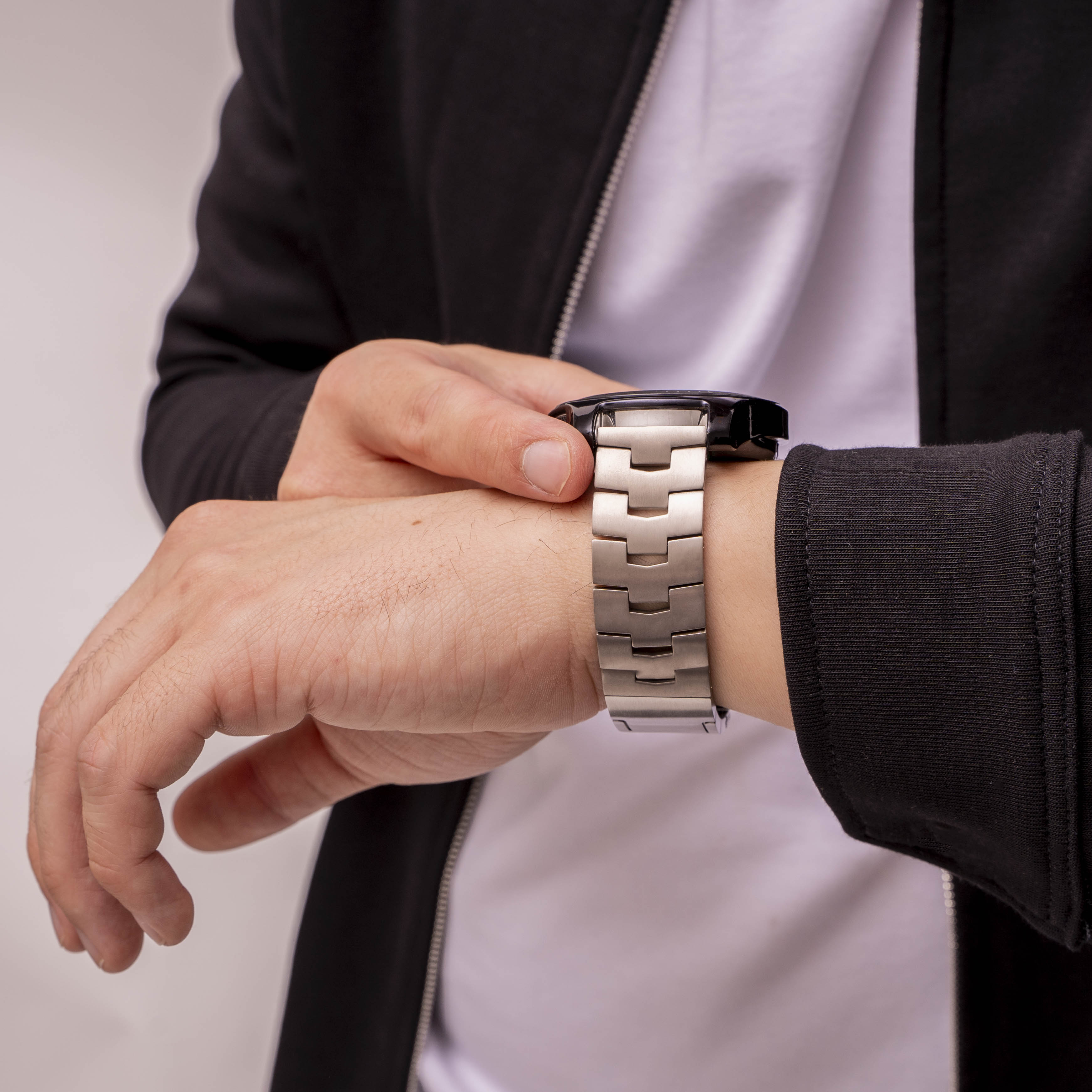 Polar Grit X Titan 'Grain' Armband (flacher Verschluss) (Silber)