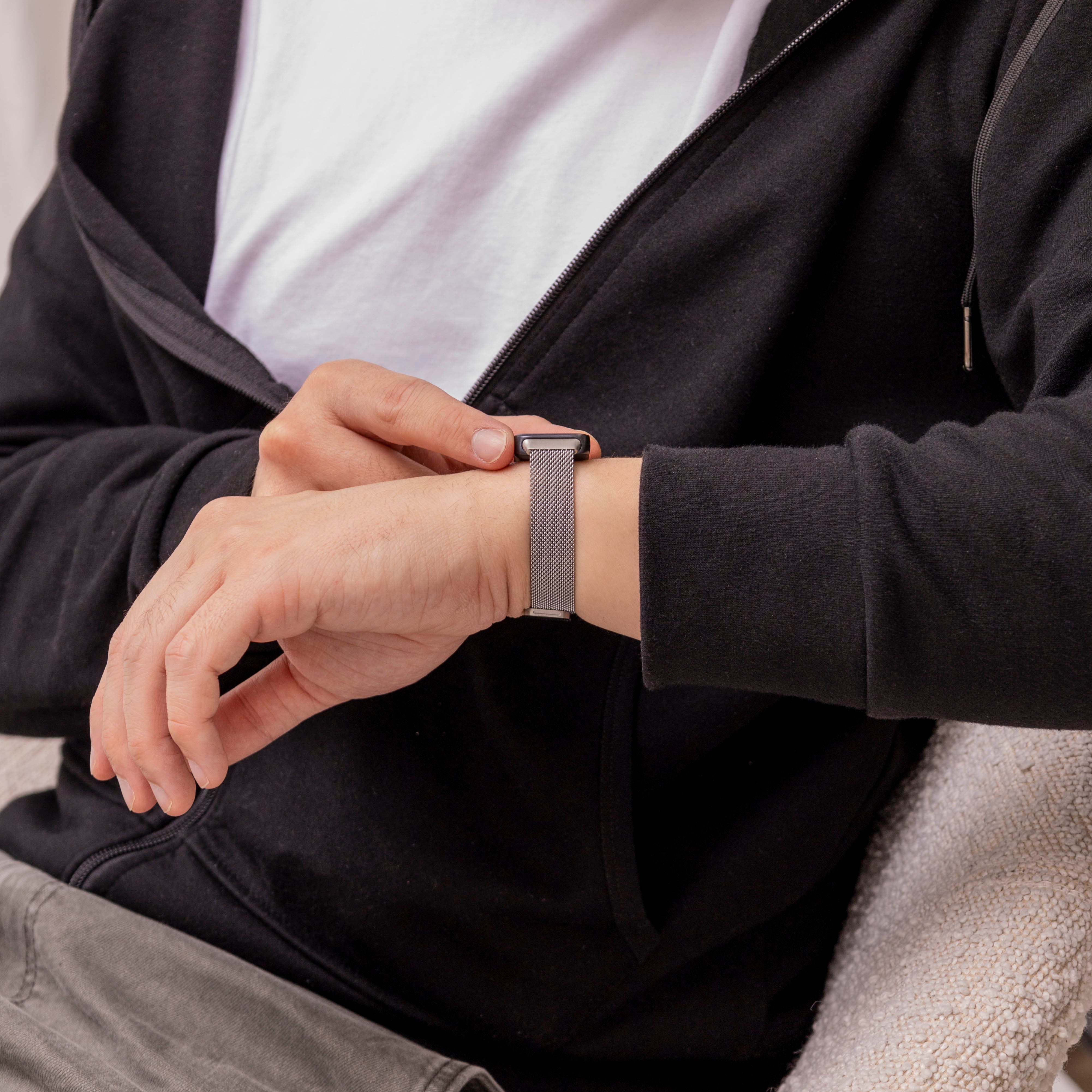 Huawei Band 8 Milanese Strap (Silver)