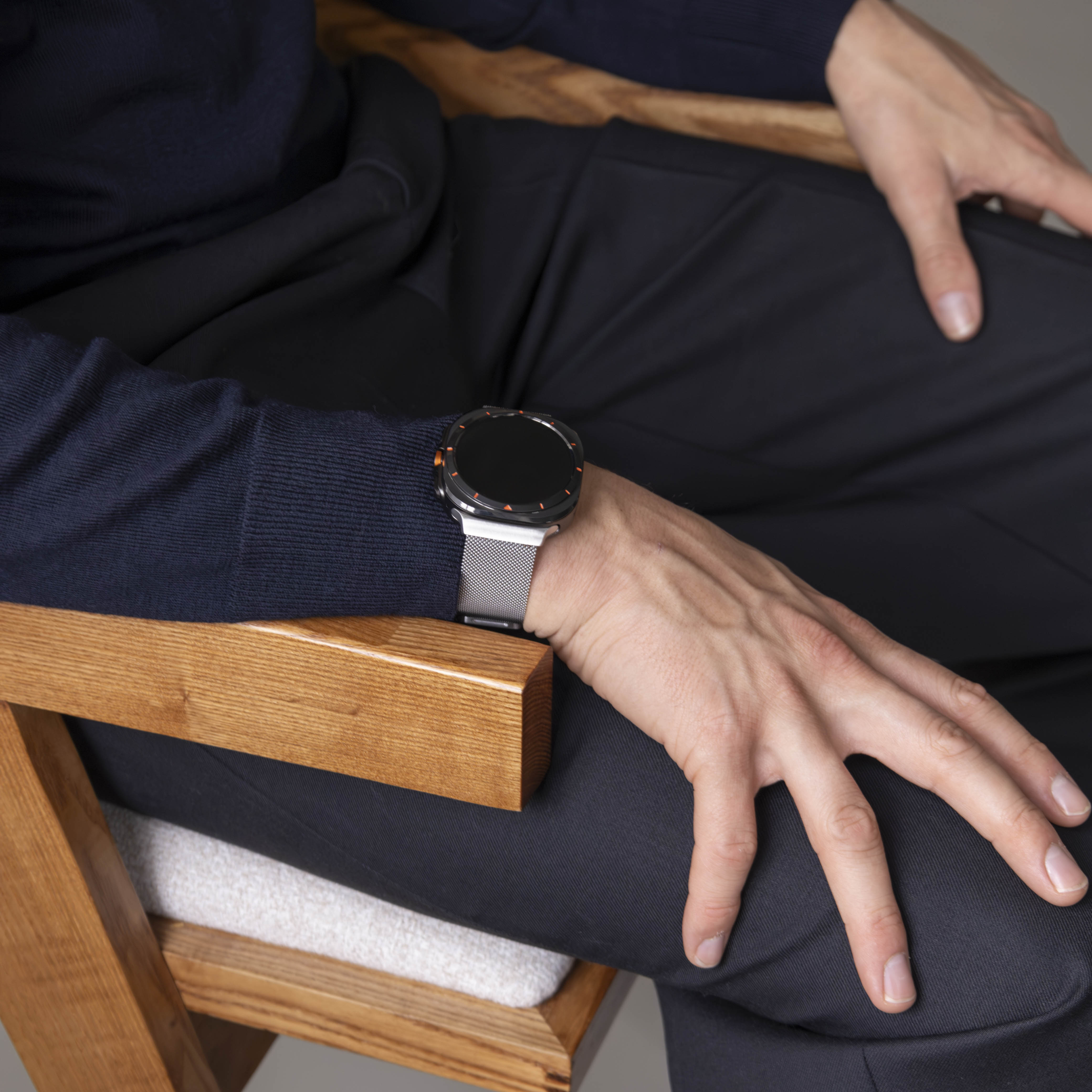 Bandz Samsung Galaxy Watch Ultra Milanese Loop Armband (Silber)