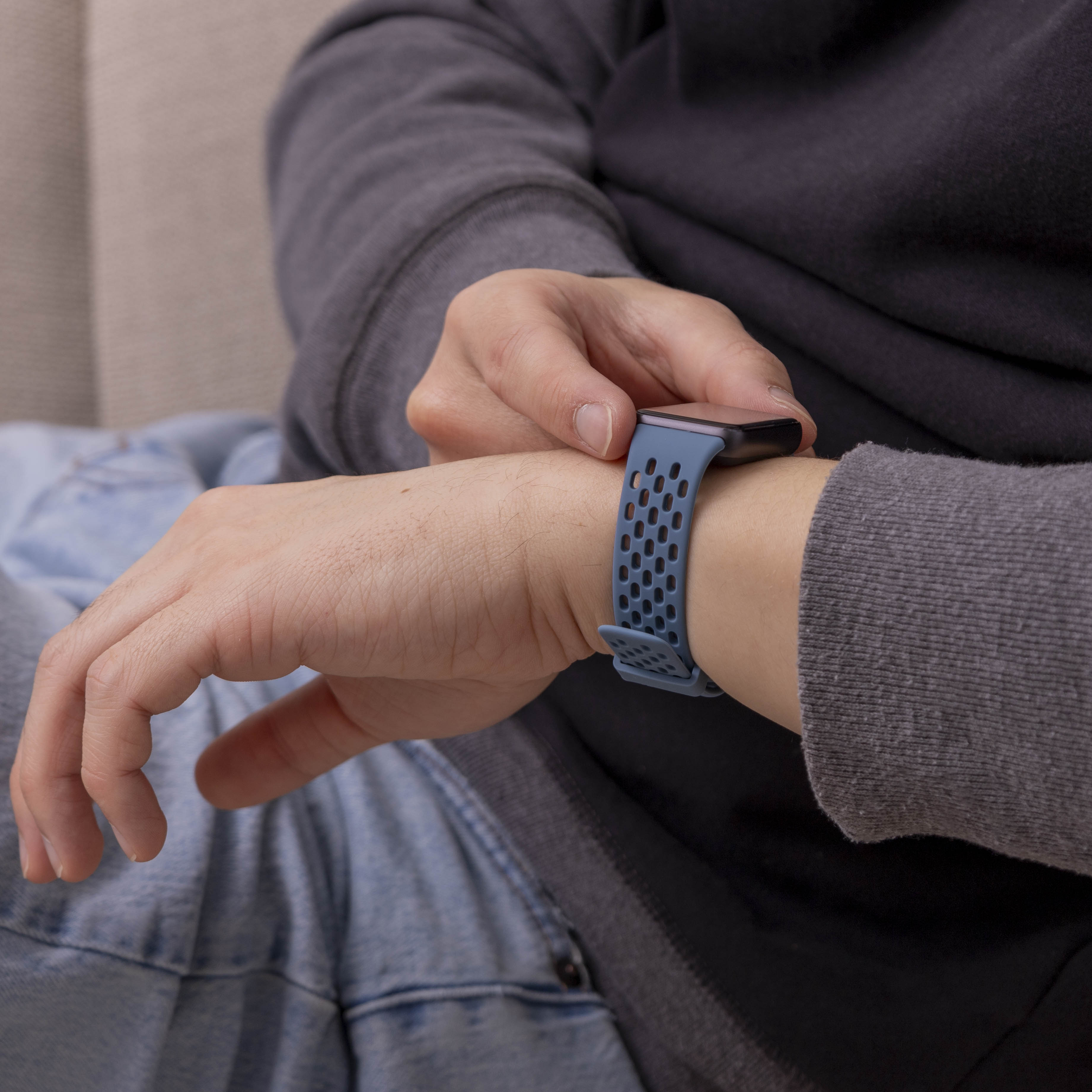 Samsung Galaxy Fit 3 Silikonarmband mit Löchern (Graublau)