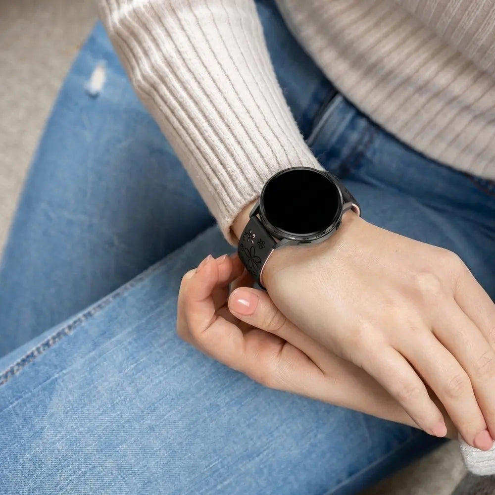 Bandz Garmin Approach S42 siliconen band 'Flowers' (zwart/lichtroze)