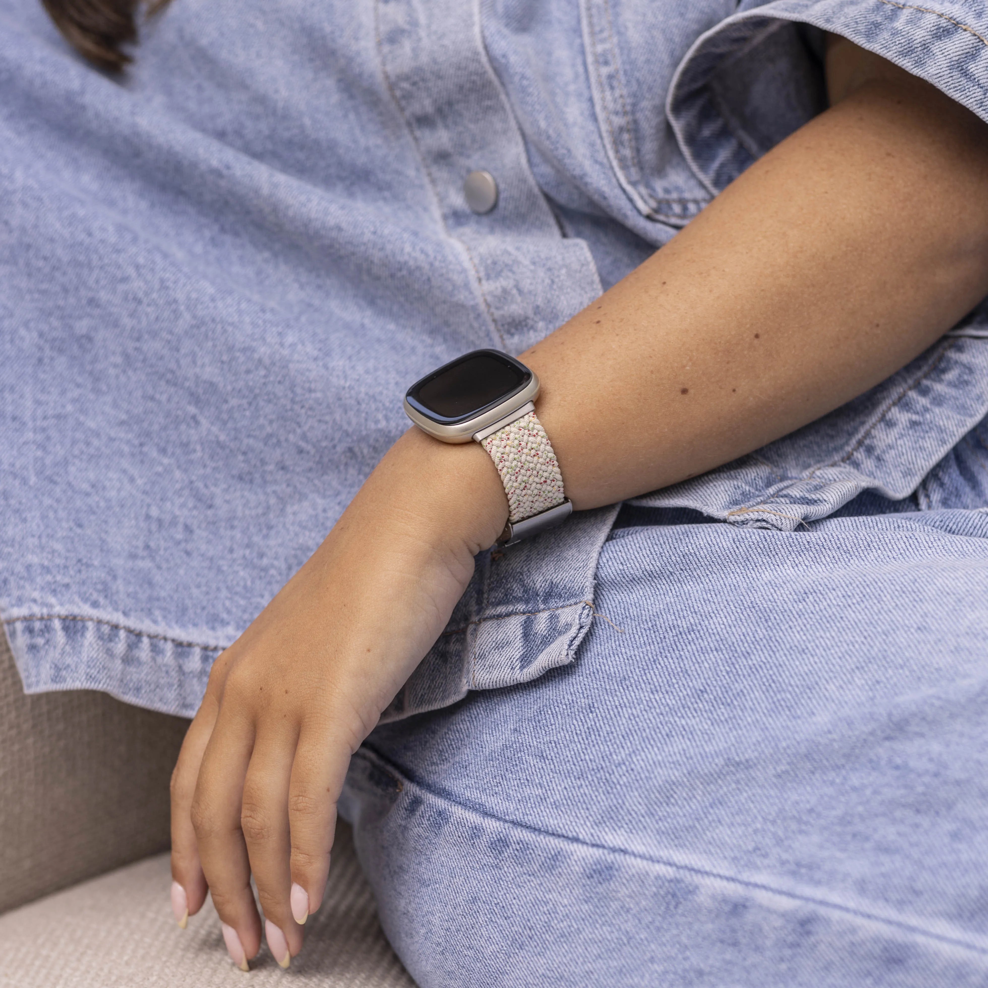 Fitbit Sense verstellbares geflochtenes Armband (Hellbeige)