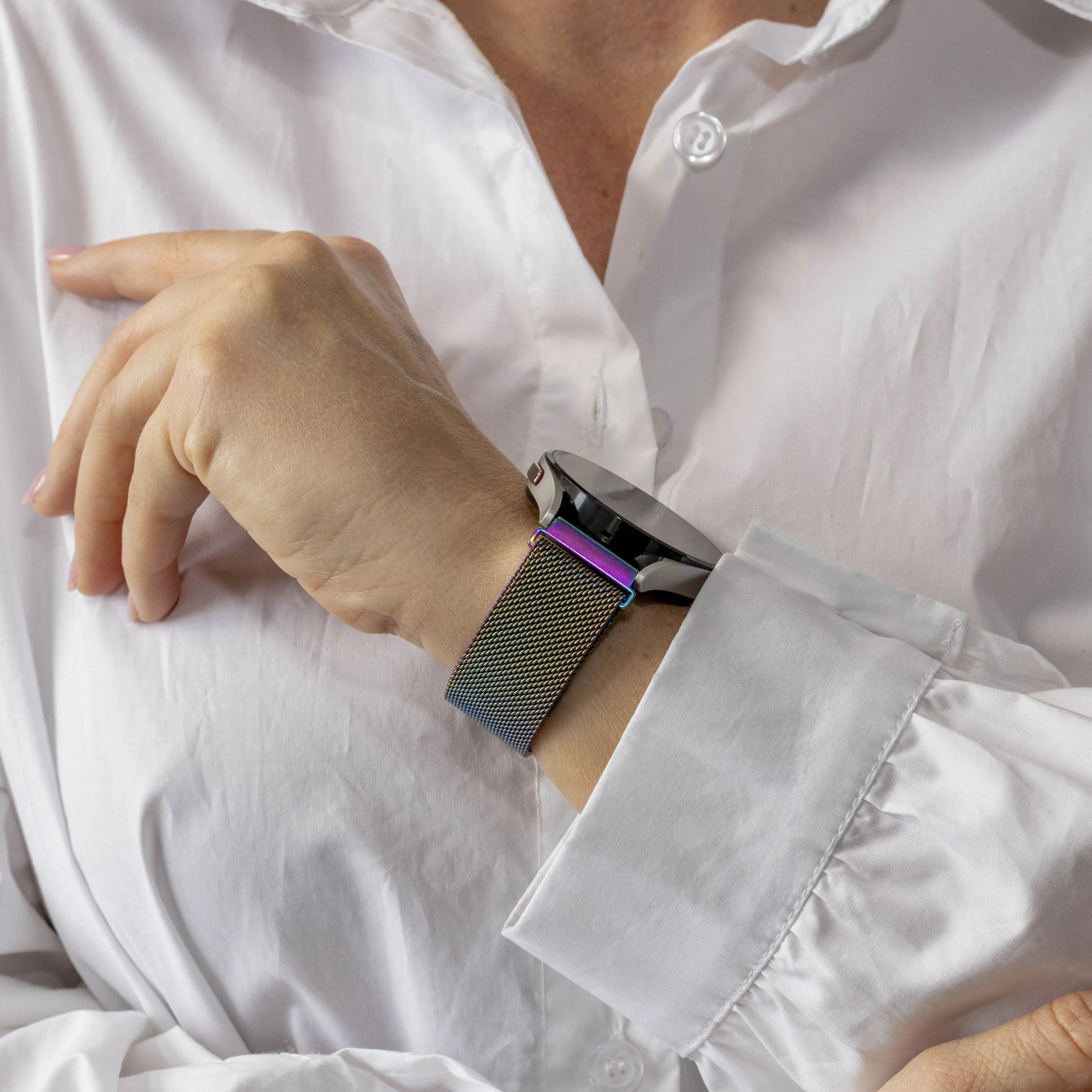 Fossil Gen 5e 44mm Milanese Strap (Pearlescent)