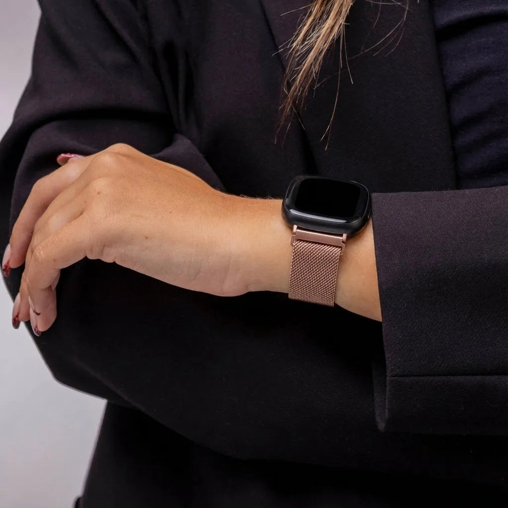 Fitbit Versa 4 Milanese-Armband (Rosa)
