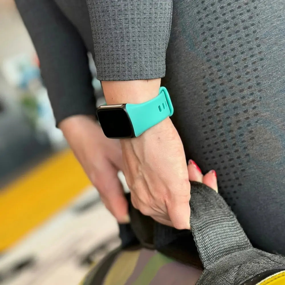 Correa silicona Fitbit Charge 5 (aguamarina)