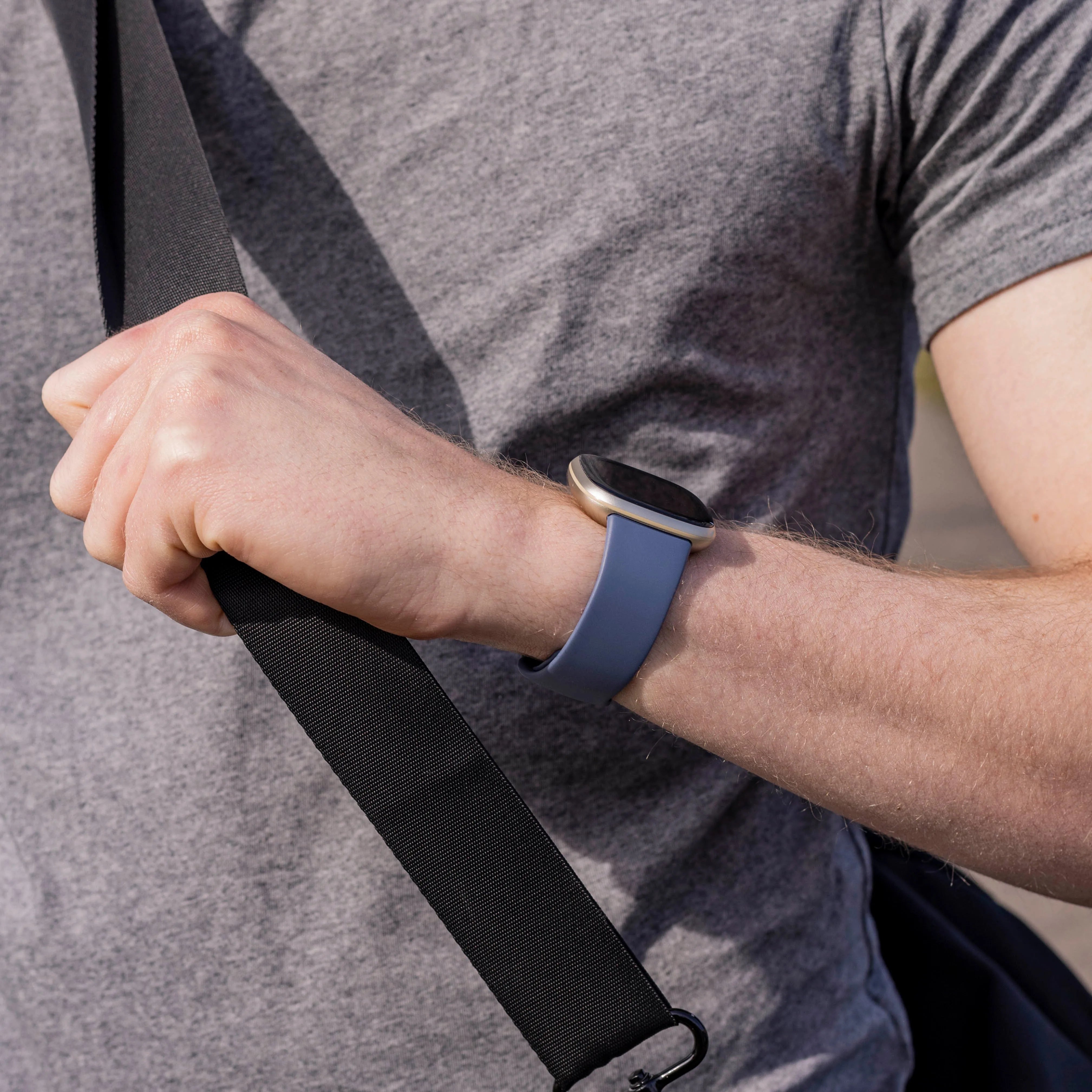 Fitbit Sense Silikonarmband Classic (Grau-Blau)