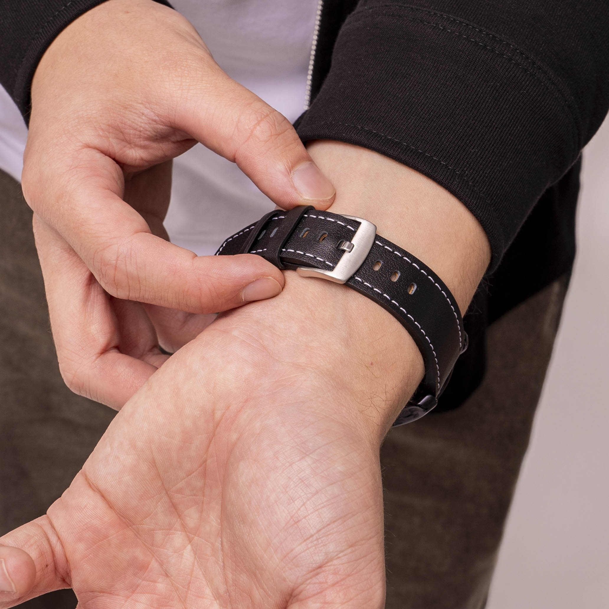 Huawei Watch 3 (Pro) 'One Push' Leather Strap (Black)
