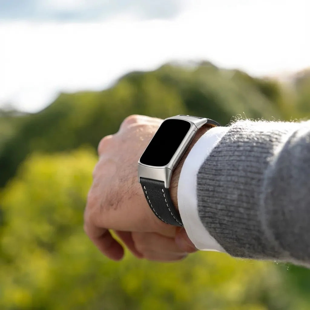 Fitbit Charge 6 Modern Lederarmband (Schwarz)